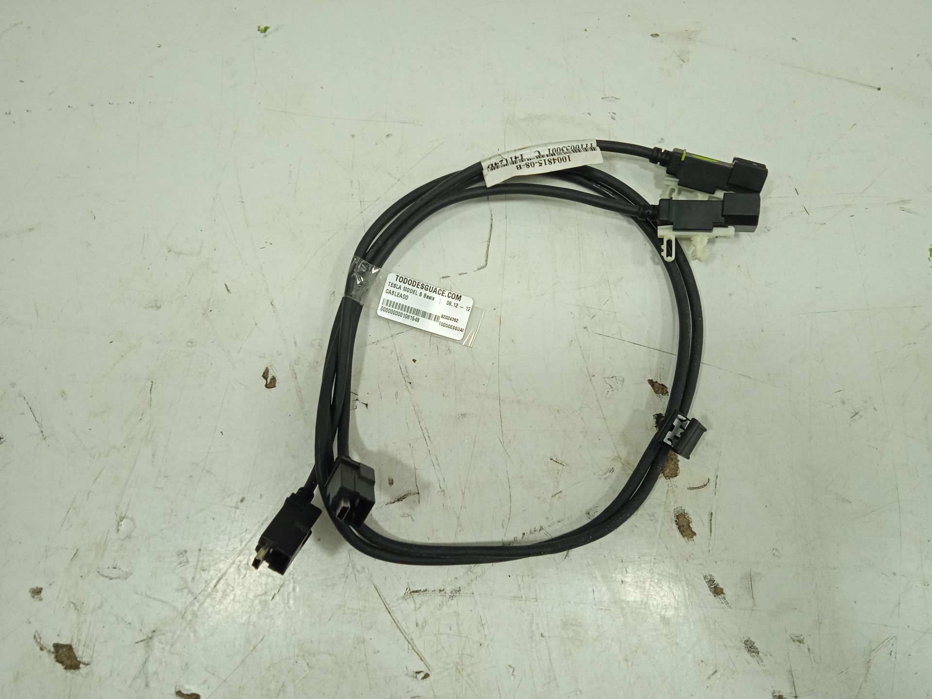No identificado tesla model s basis
