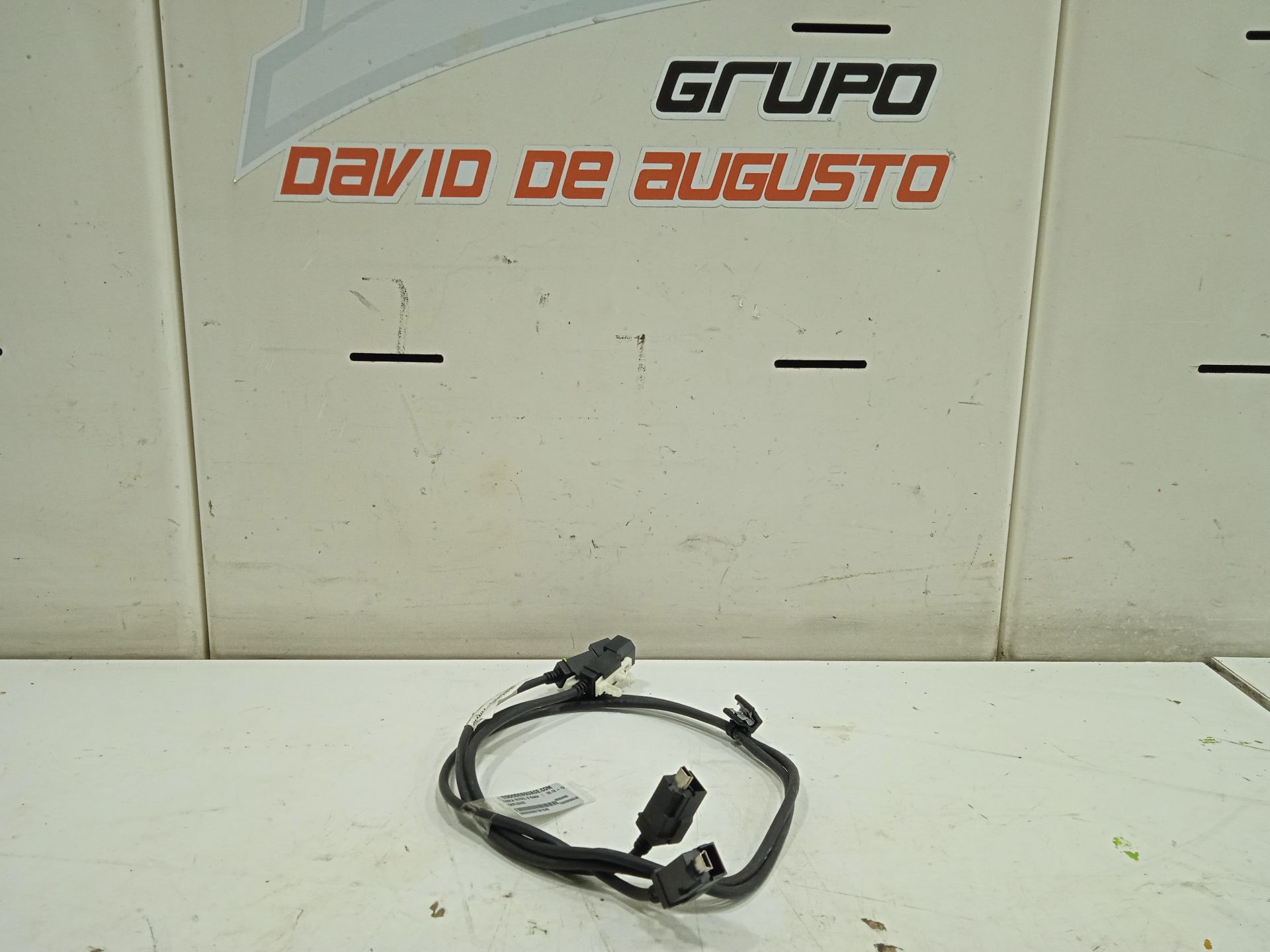 No identificado tesla model s basis