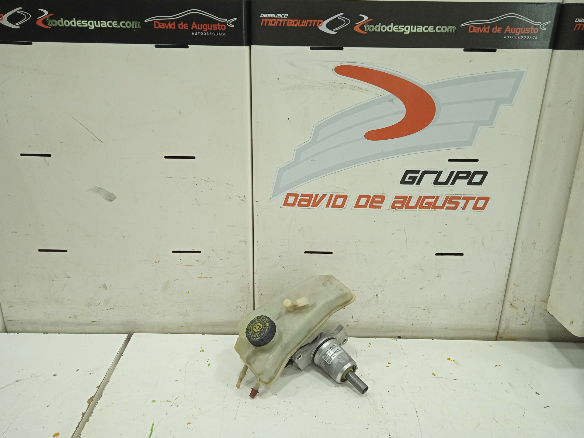 Bomba freno lt  46  caja cerrada