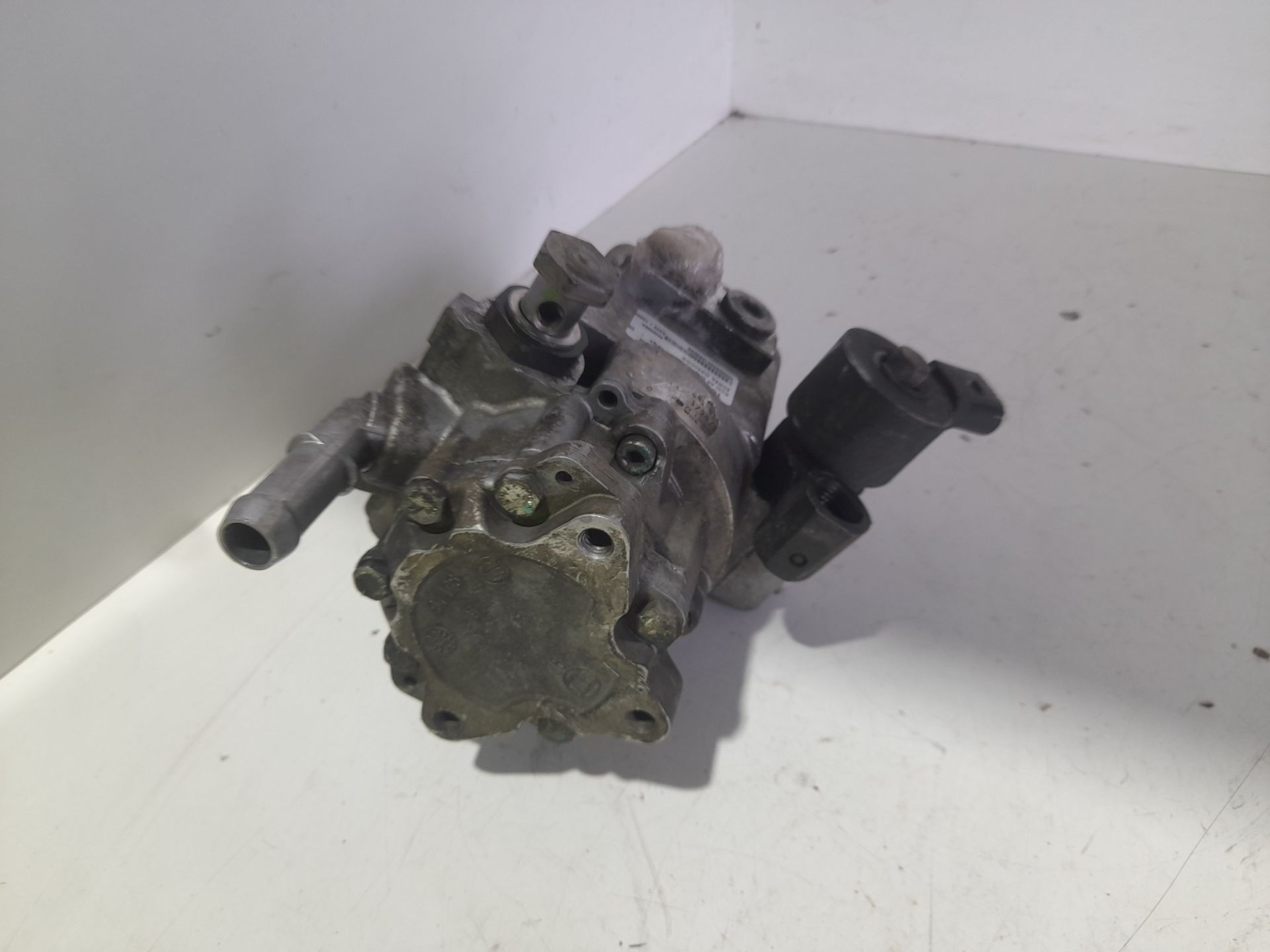Bomba direccion audi a8 (d2) 60 quattro largo