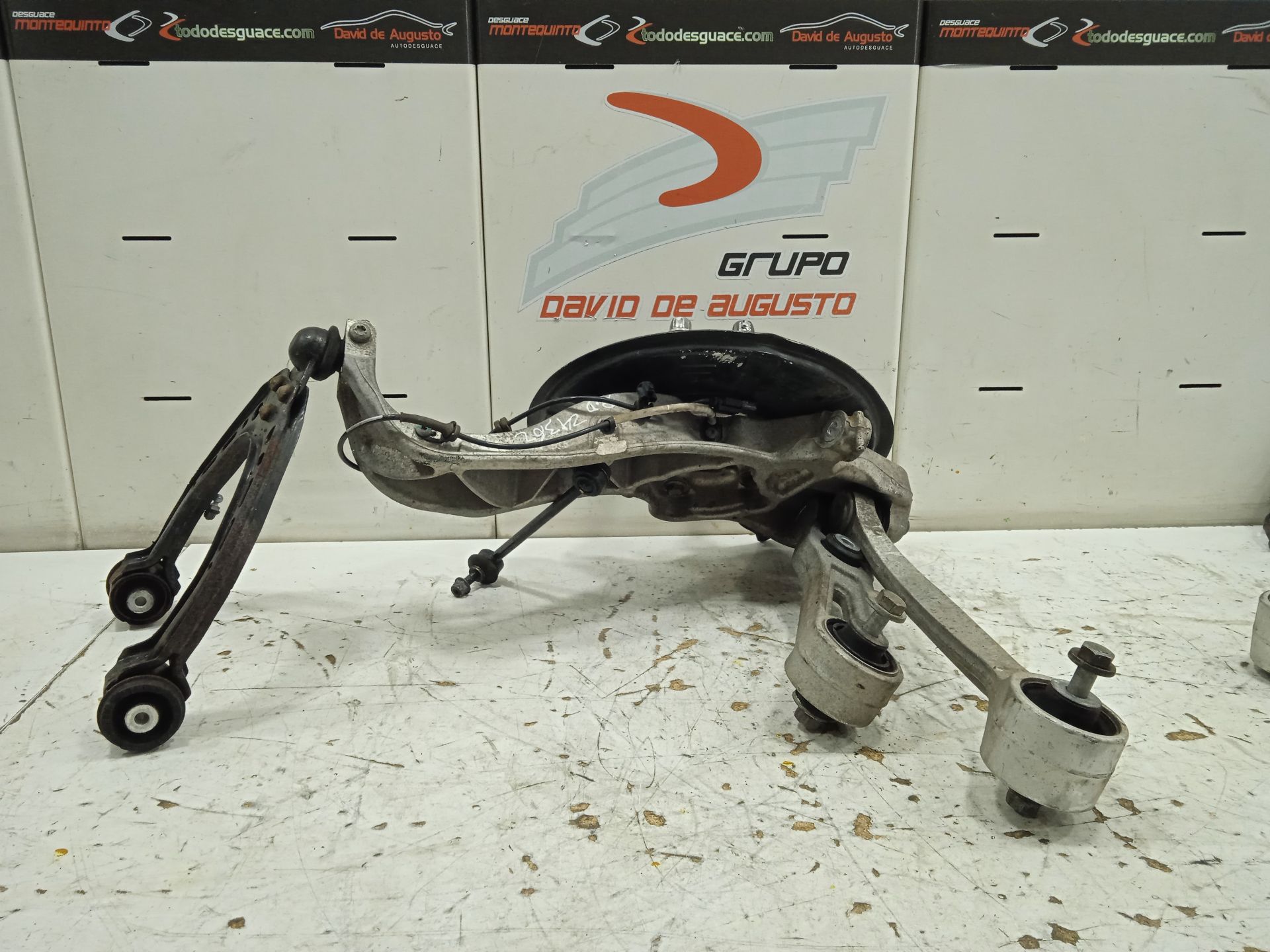 Mangueta delantera derecha tesla model s basis