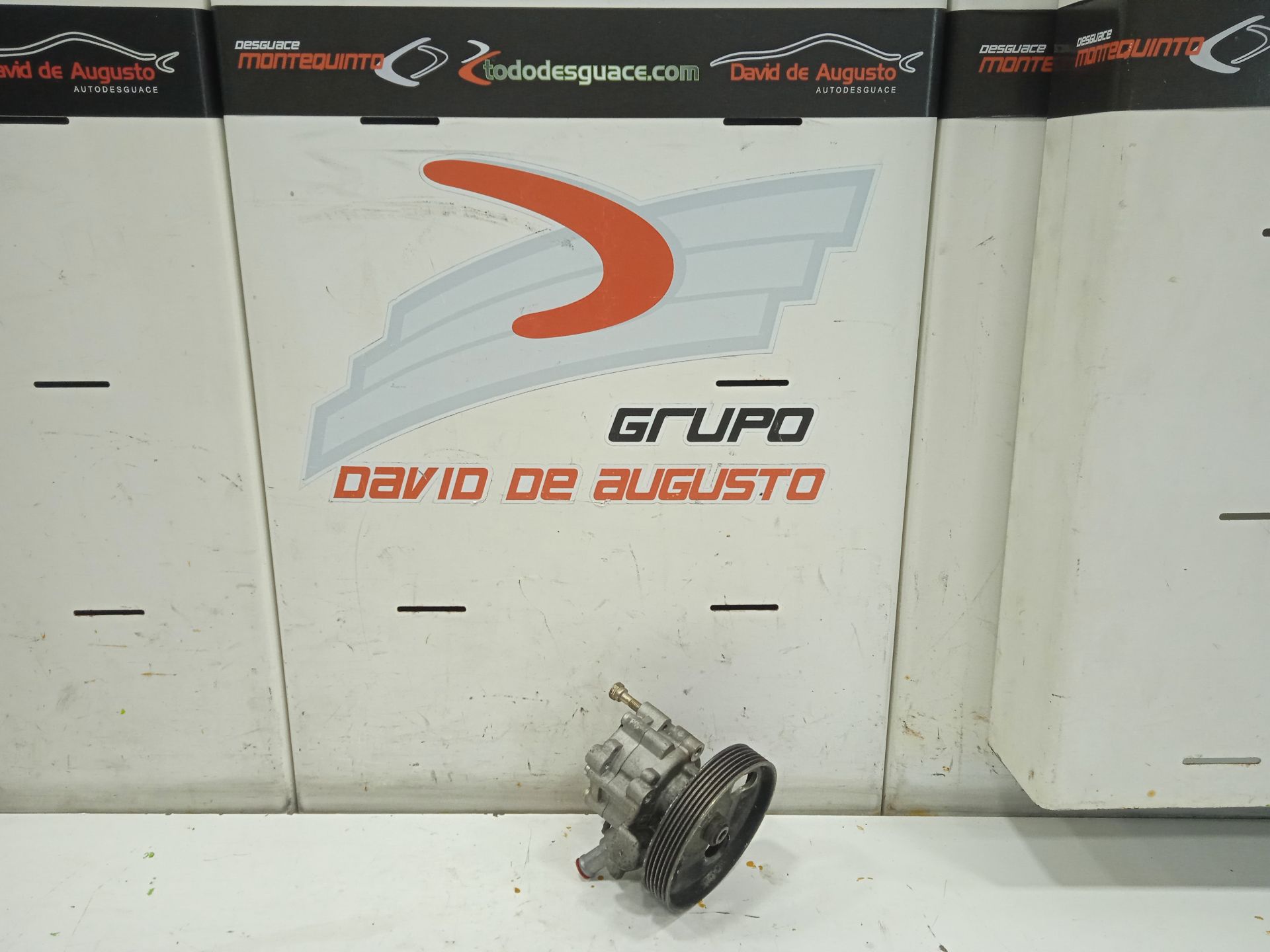 Bomba direccion peugeot 407 sr confort