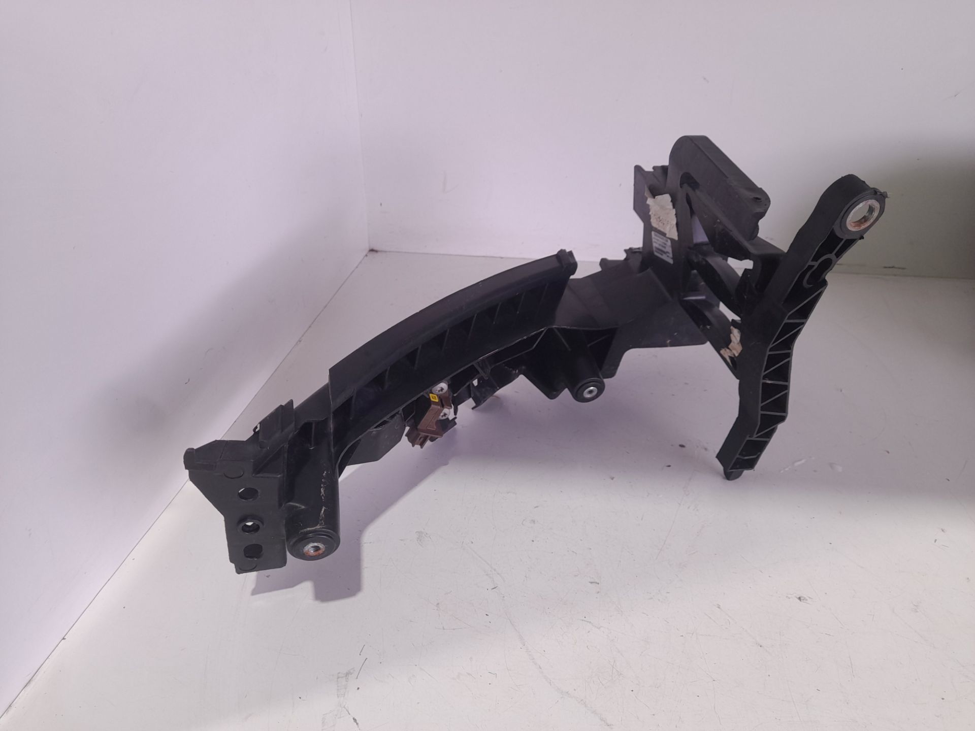 Soporte faro izquierdo audi q5 (8r) 2.0 tdi (125kw)