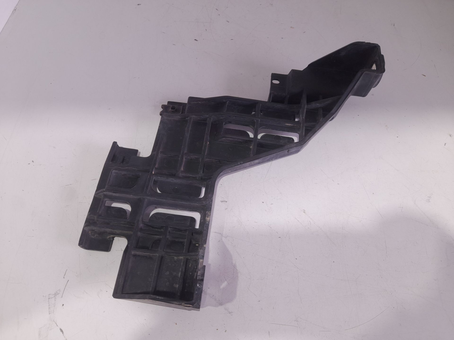 Soporte faro izquierdo audi q5 (8r) 2.0 tdi (125kw)