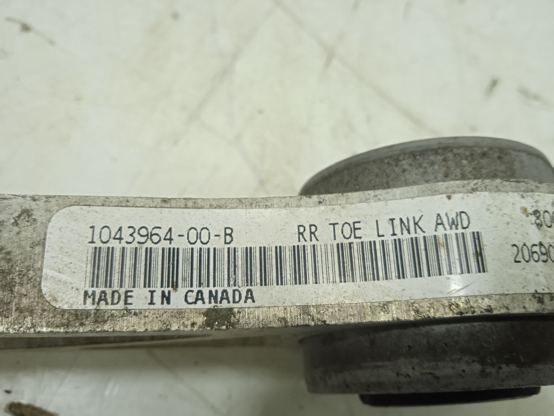 Brazo suspension superior trasero izquierdo tesla model s basis