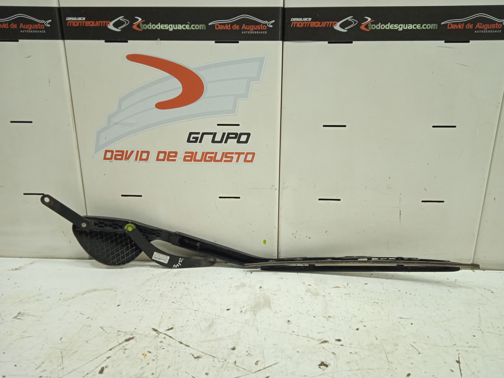 Brazo limpia delantero izquierdo lexus rx (mcugsumhu3) 400h