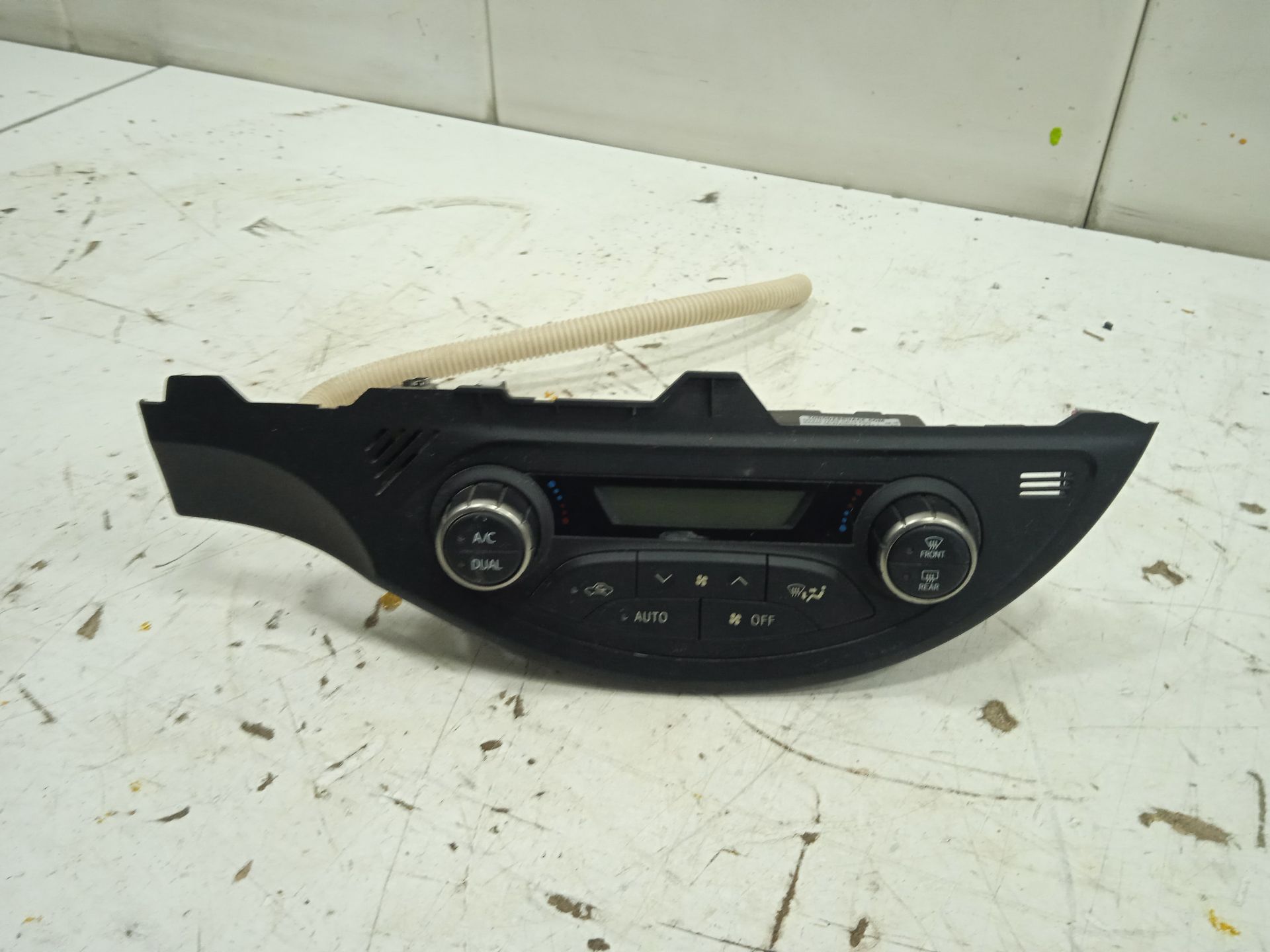 Mando calefaccion / aire acondicionado toyota yaris (p13) hybrid feel!