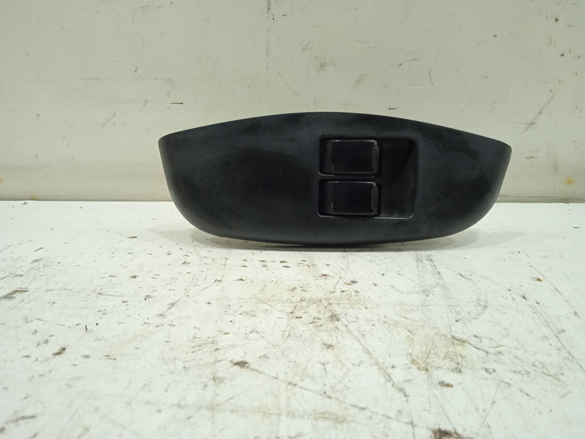 Mando elevalunas delantero izquierdo daewoo kalos 1.4 se