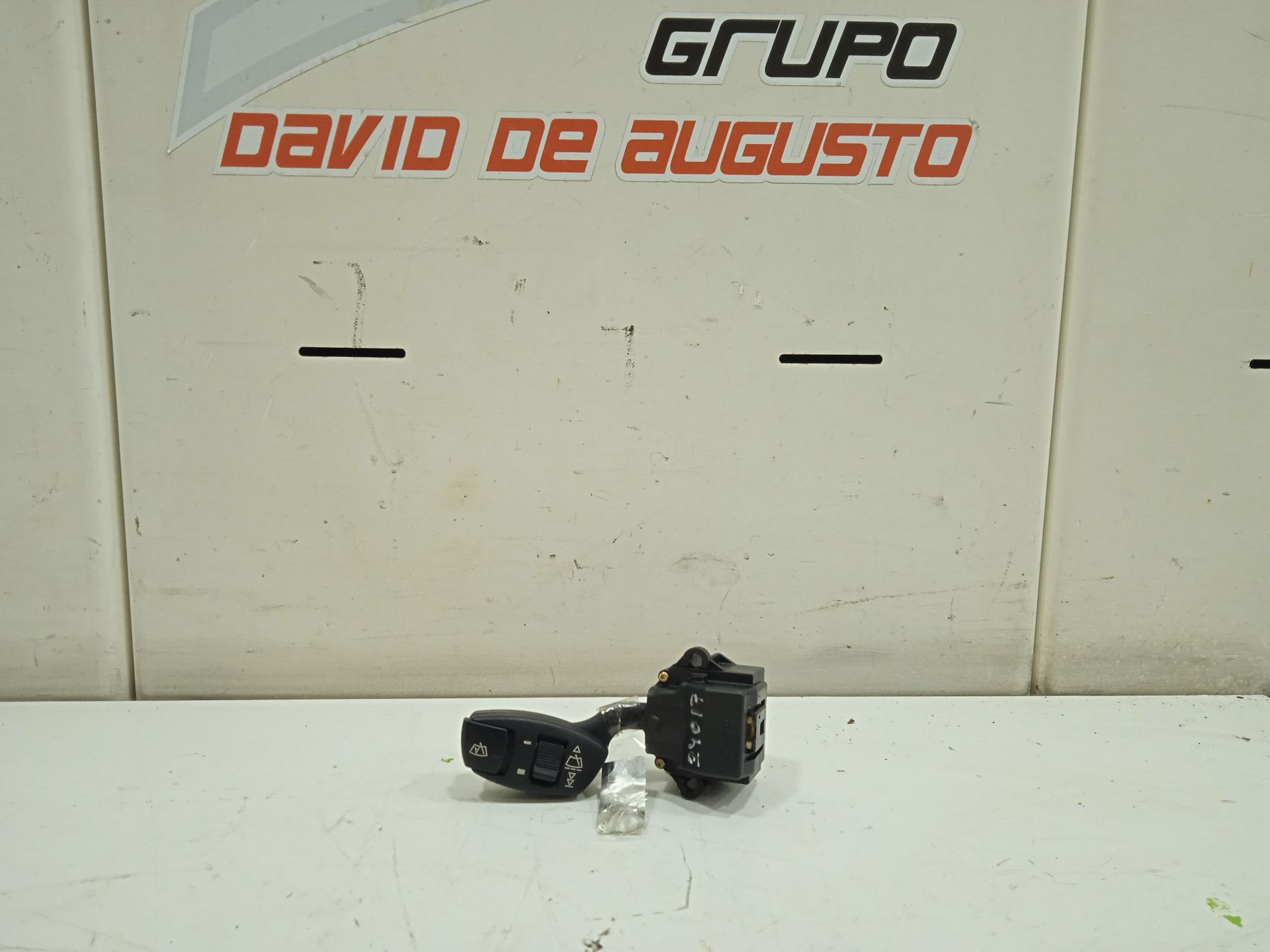 Mando limpia bmw serie 5 berlina (e60) 530d