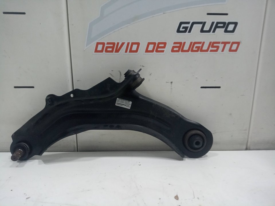 Brazo suspension inferior delantero izquierdo renault  no identificado