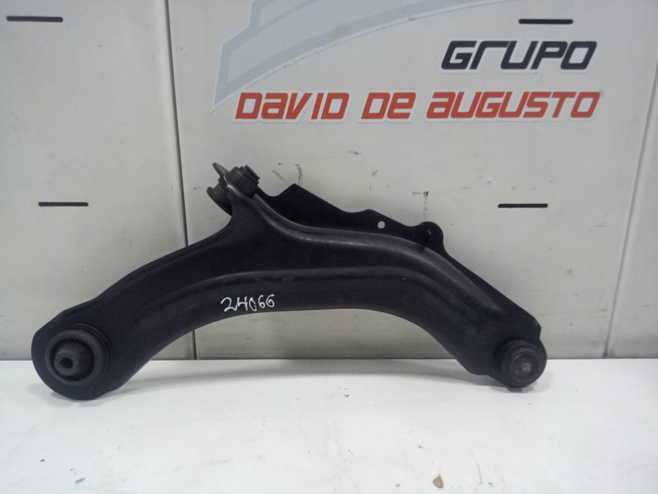 Brazo suspension inferior delantero izquierdo renault  no identificado