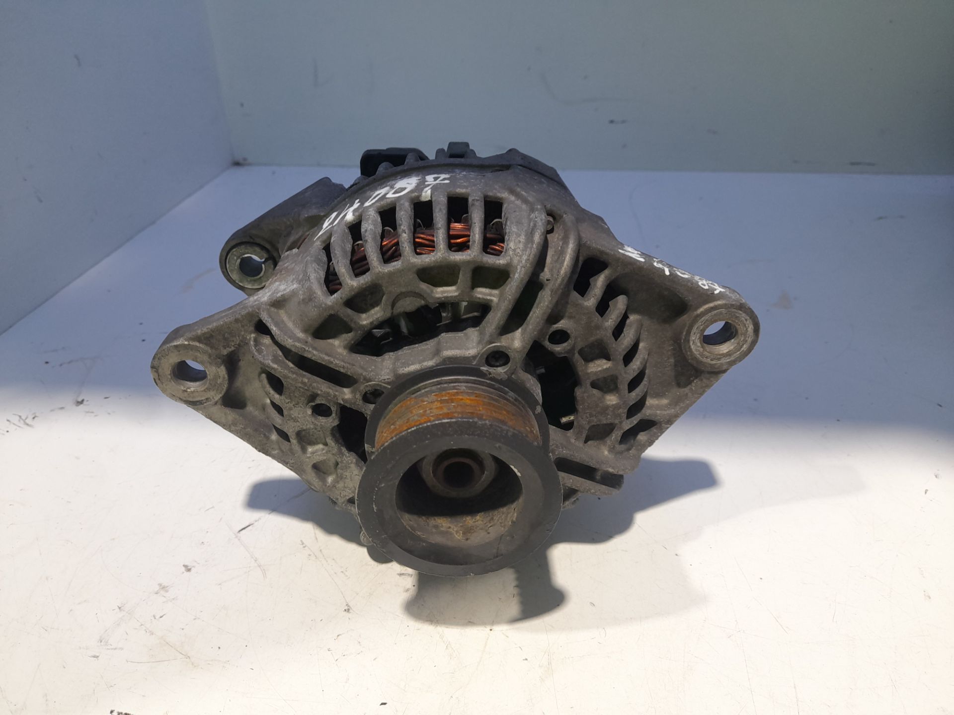 Alternador iveco  no identificado