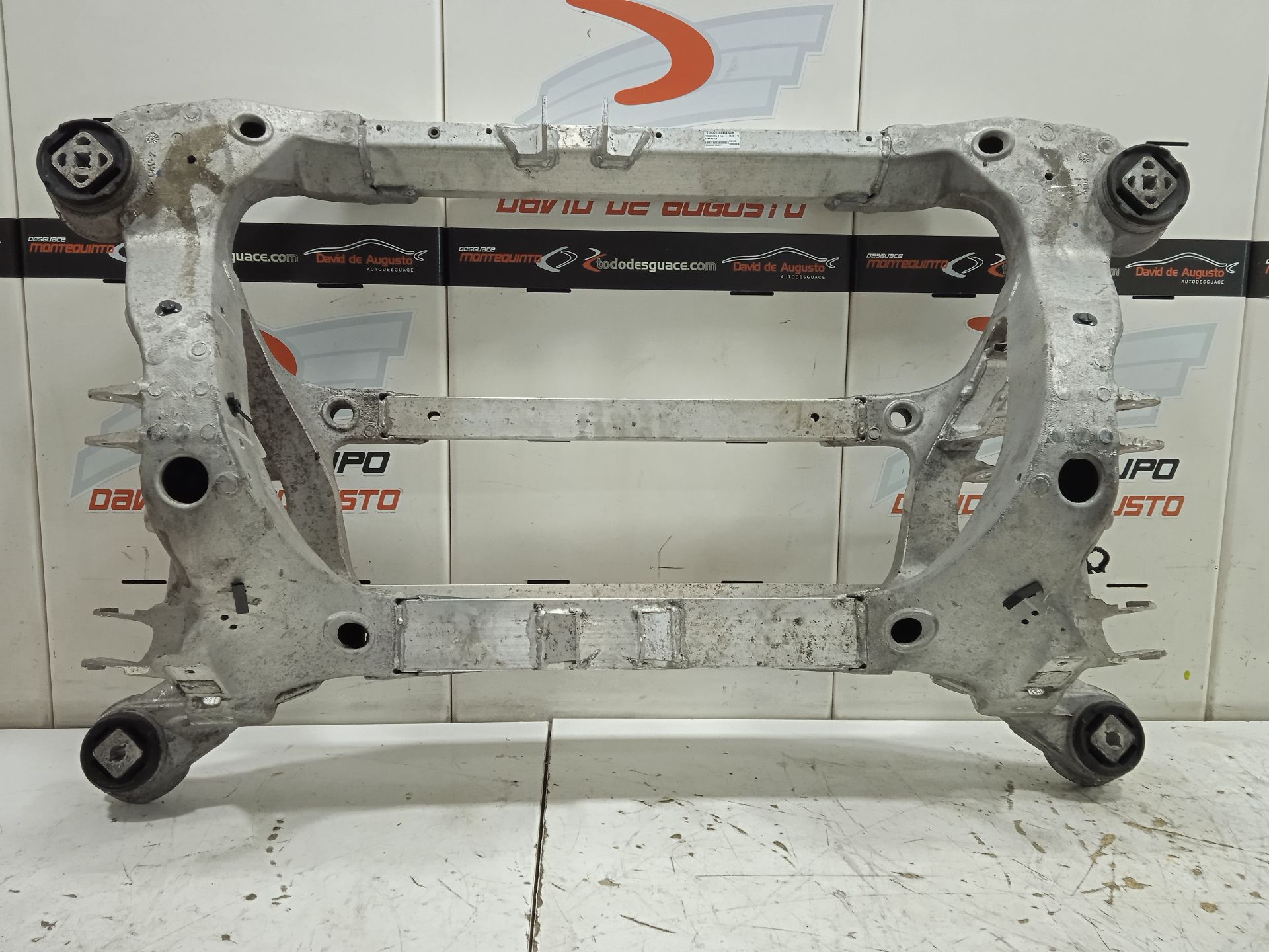 No identificado tesla model s basis