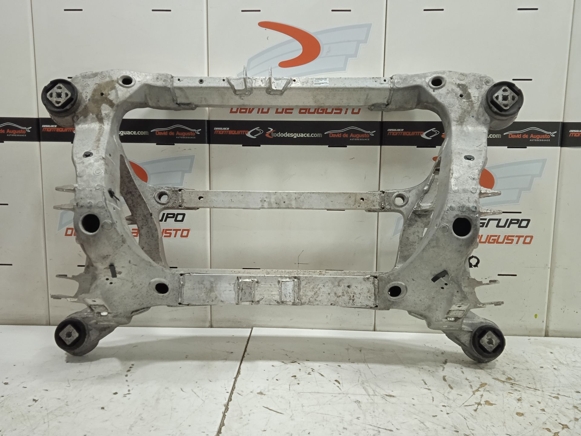 No identificado tesla model s basis