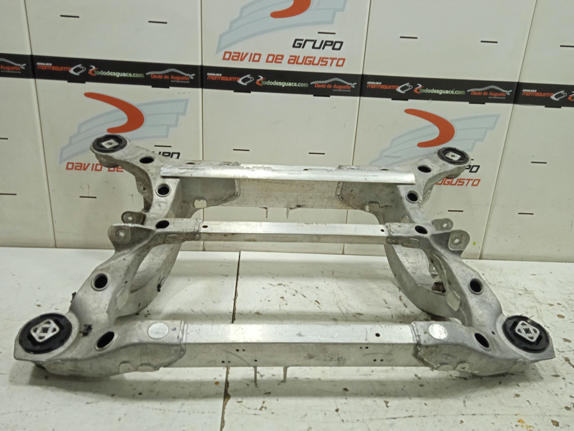 No identificado tesla model s basis