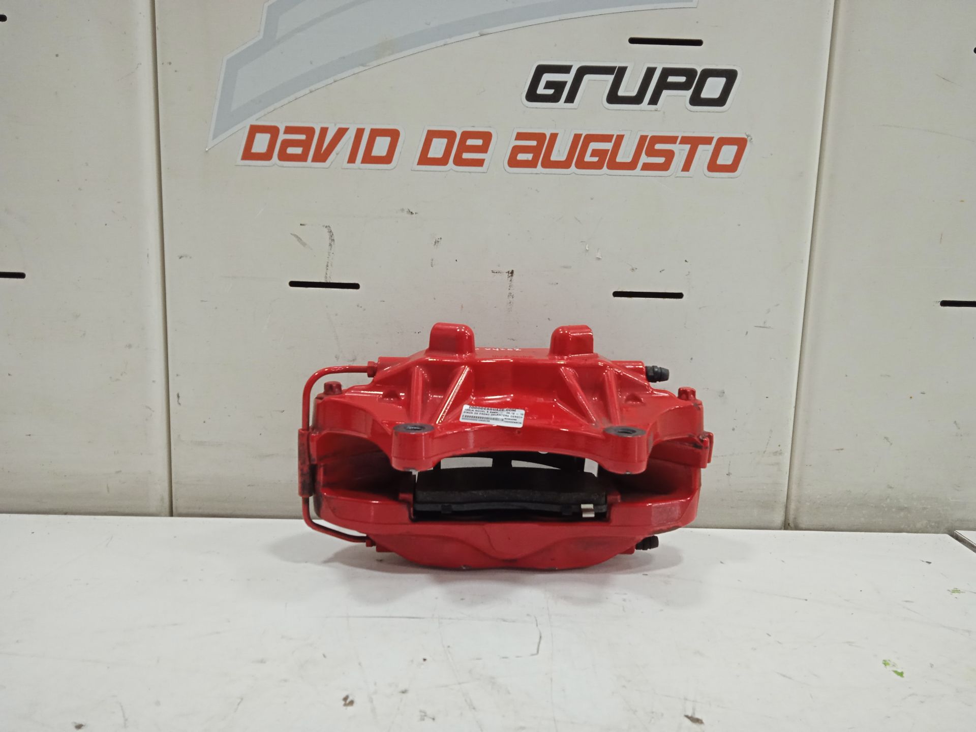 Pinza de freno delantera derecha tesla model s basis