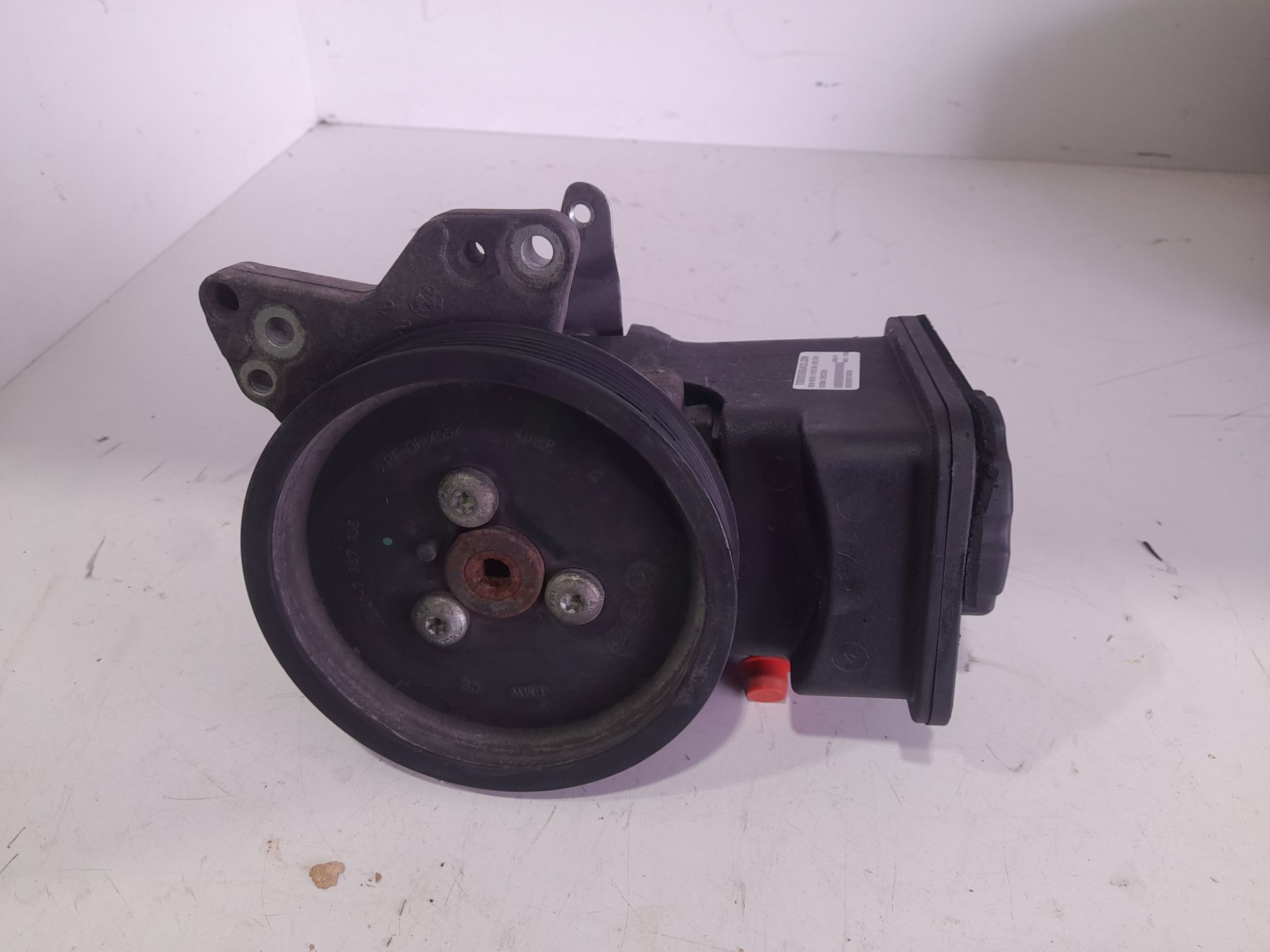 Bomba direccion bmw serie 5 berlina (e60) 530d