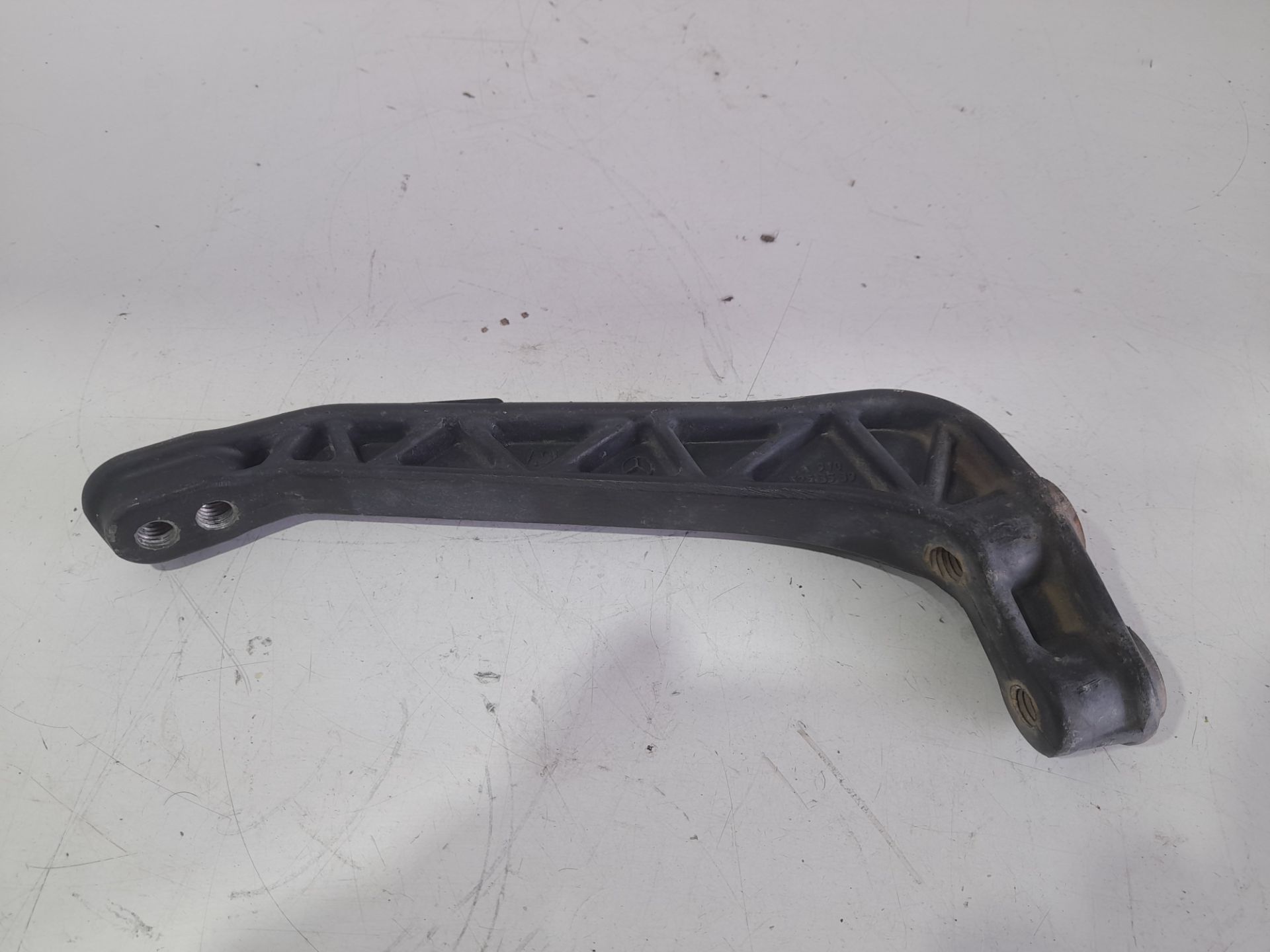 Soporte paragolpes delantero   no identificado