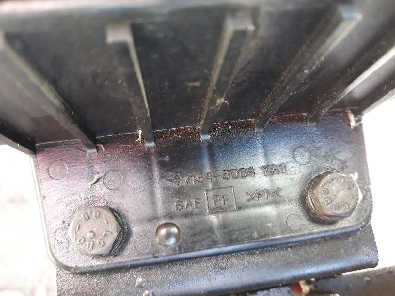  caja reles / fusibles   nissan atleon 165 165 8660n