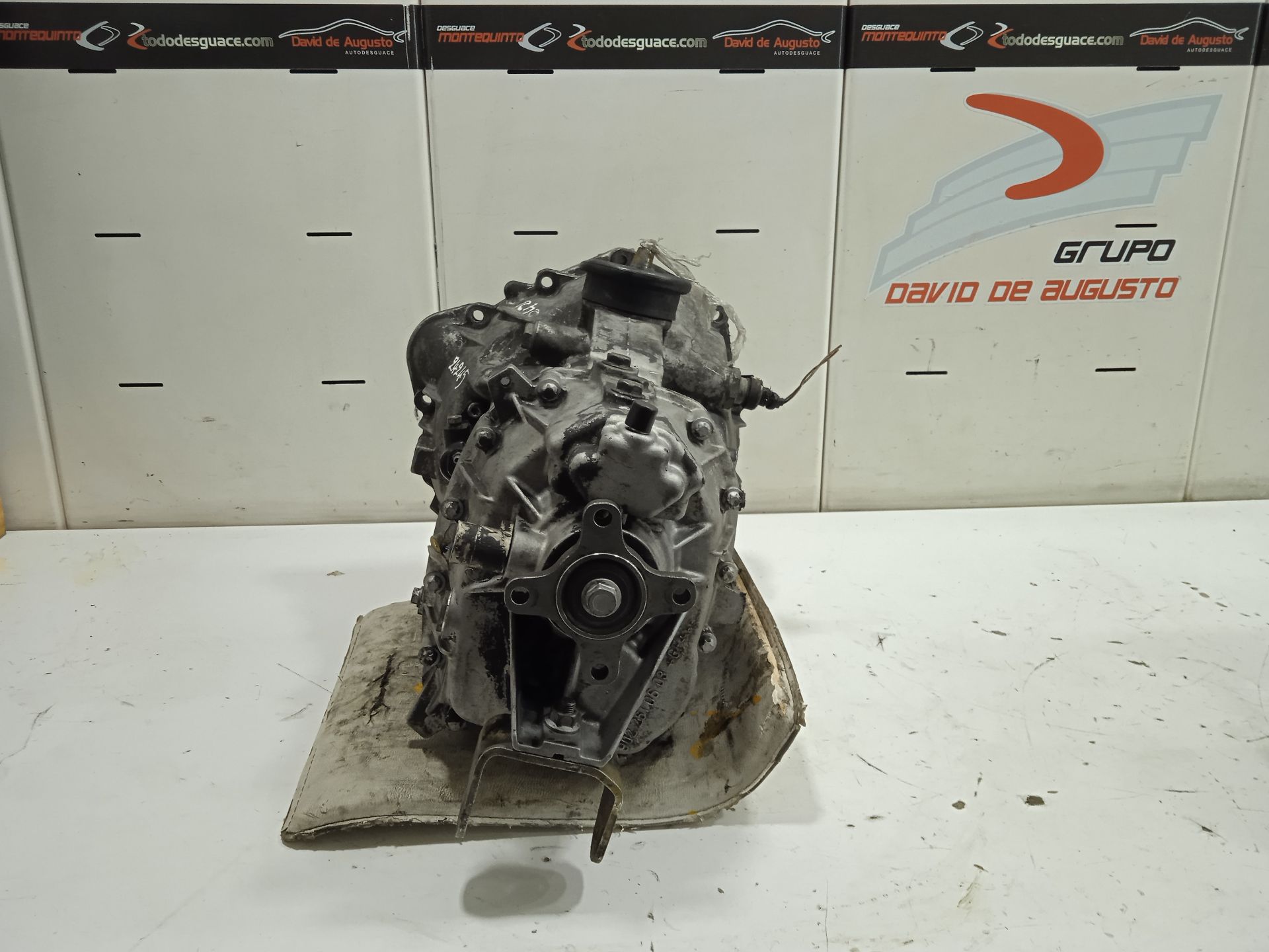 Caja cambios lt  46  caja cerrada