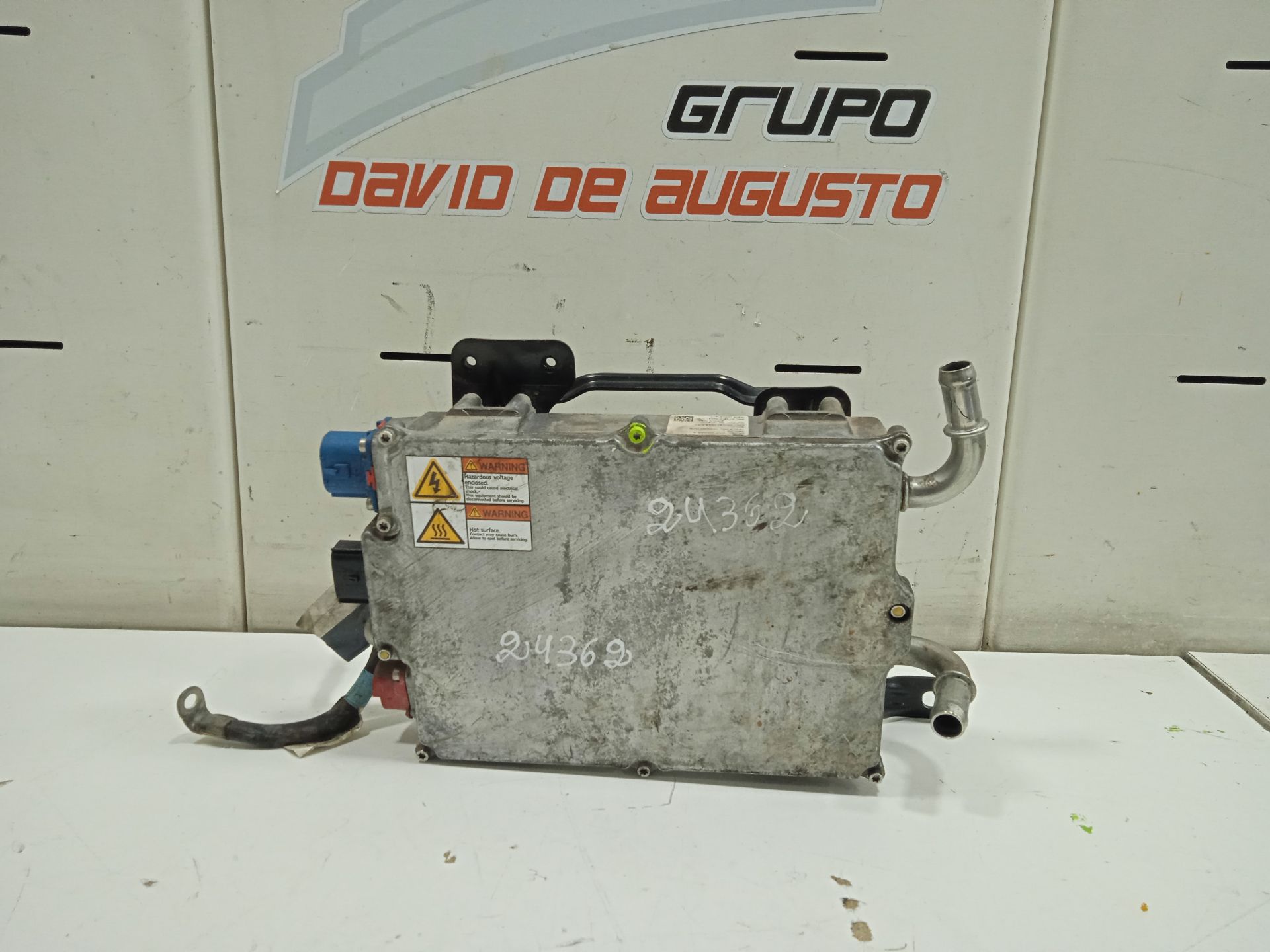 No identificado tesla model s basis