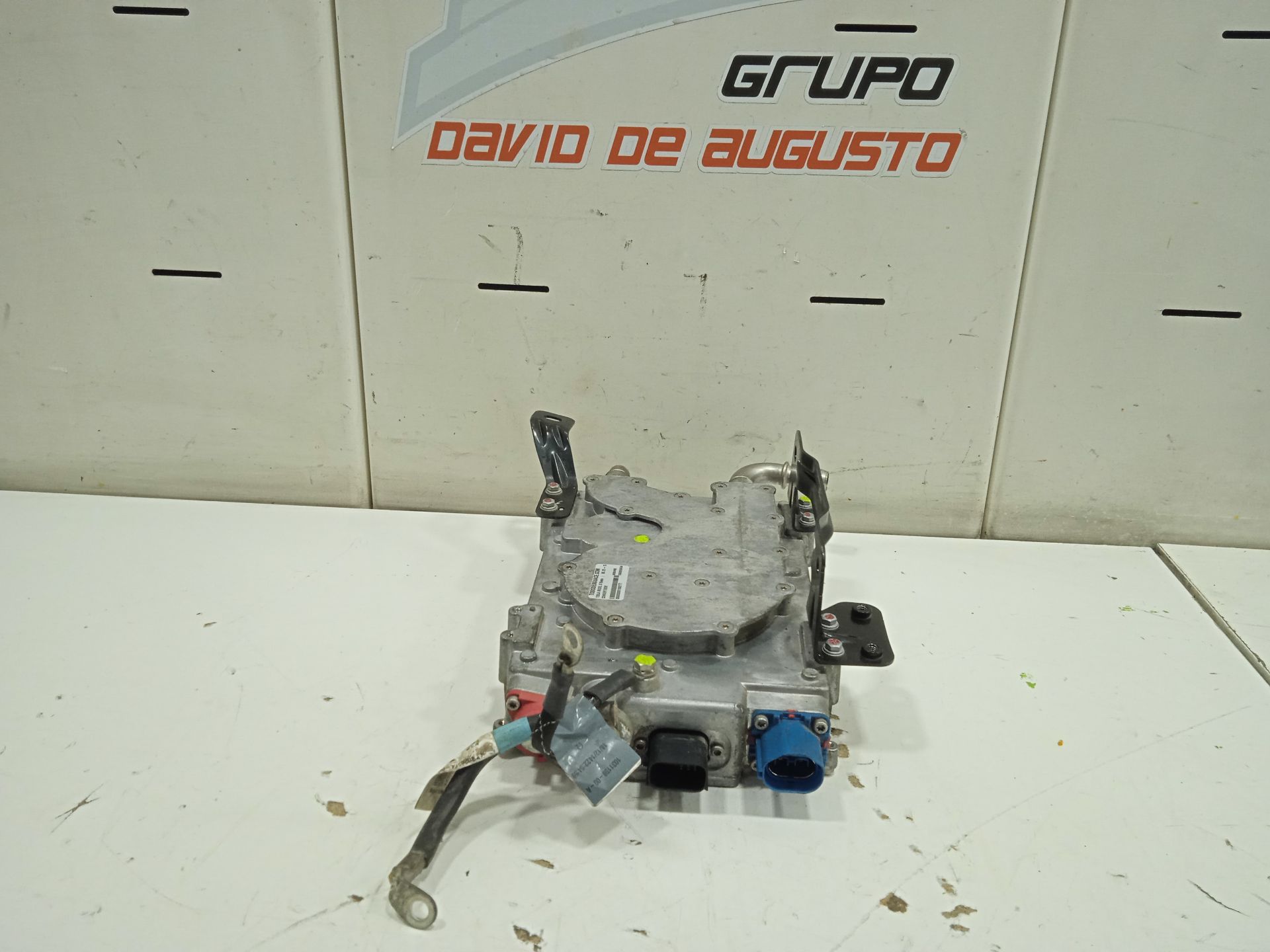 No identificado tesla model s basis