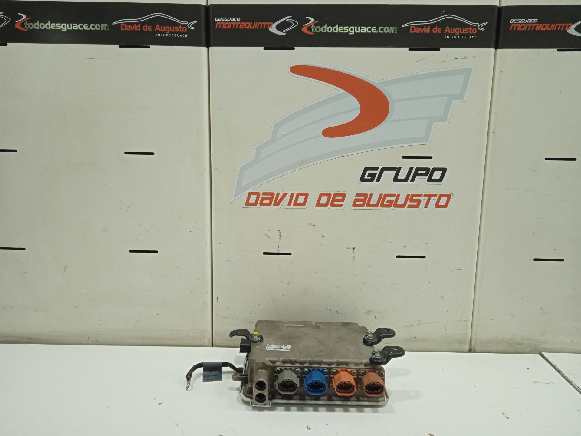 Centralita motor uce tesla model s basis