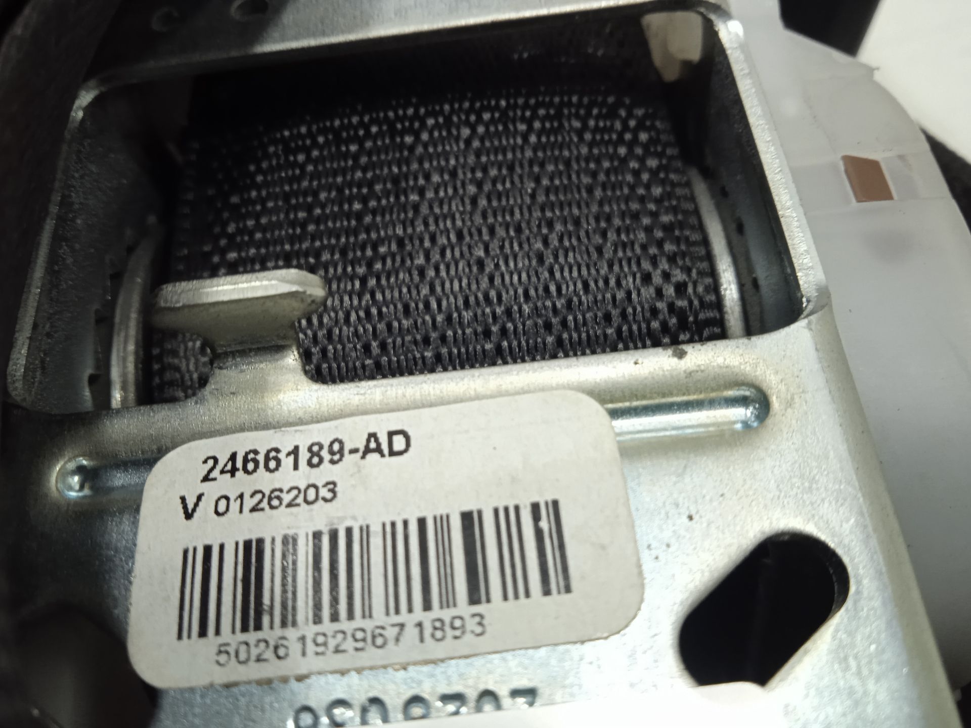 Cinturon seguridad trasero derecho tesla model s basis