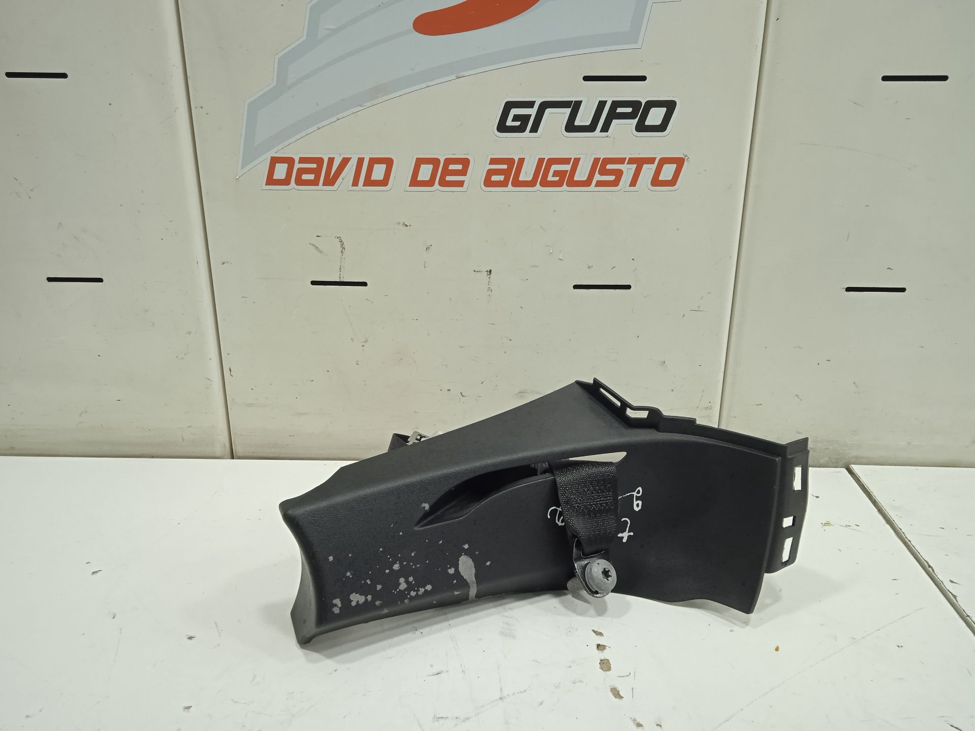 Cinturon seguridad trasero derecho tesla model s basis