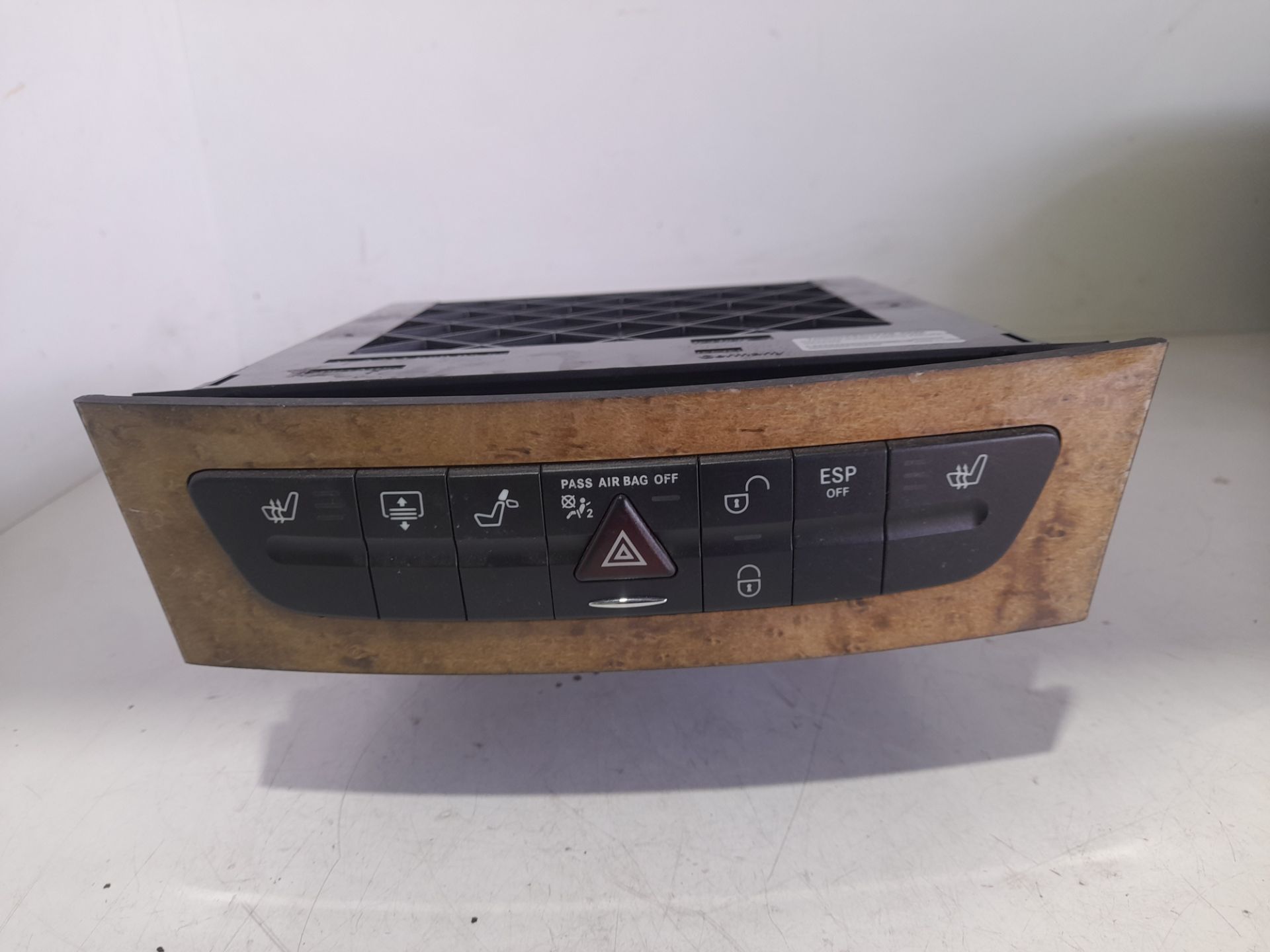Warning mercedes-benz clase e (bm 211) berlina e 320 cdi (211.022)