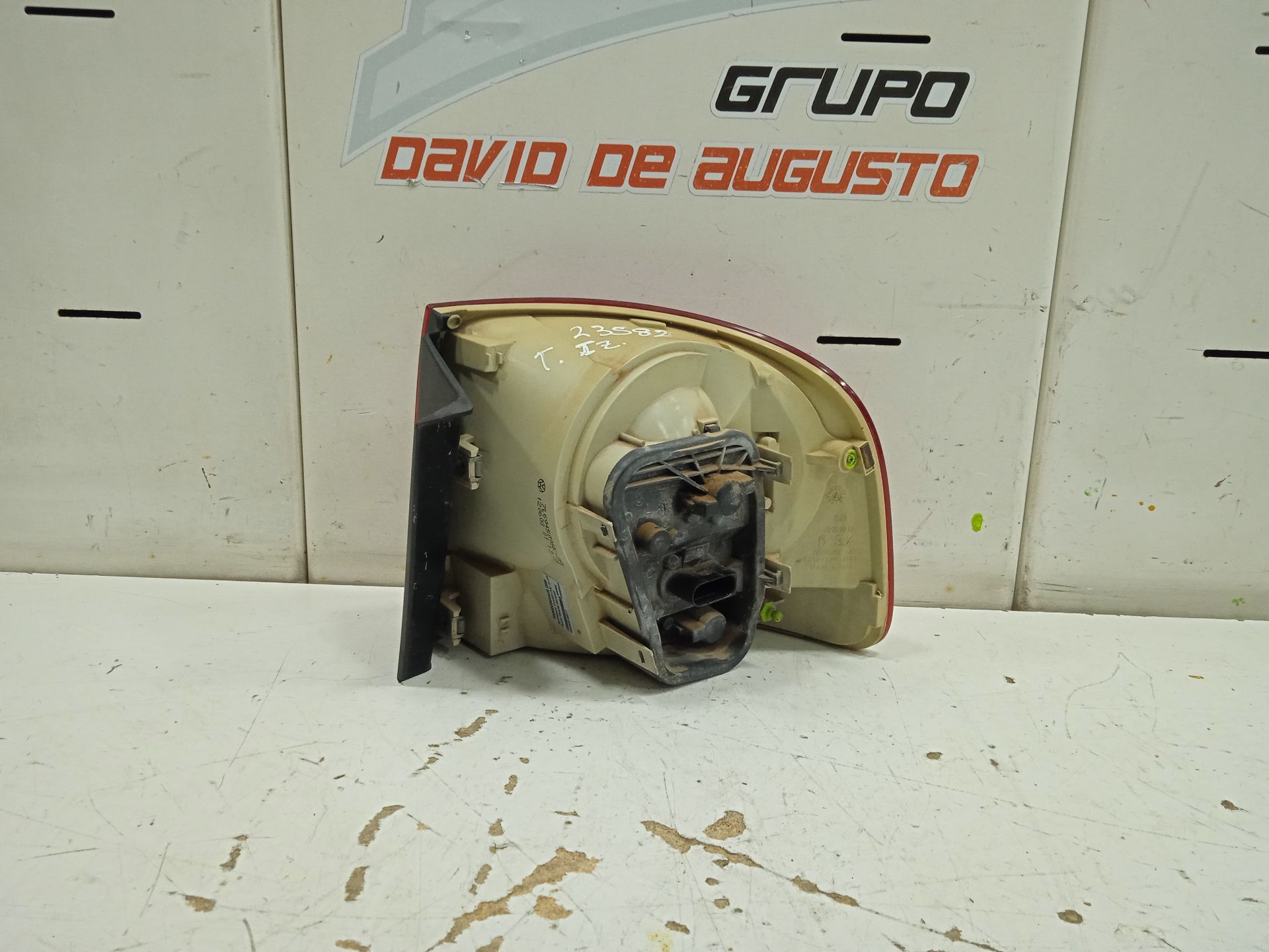 Piloto trasero izquierdo volkswagen touareg (7la) tdi v10