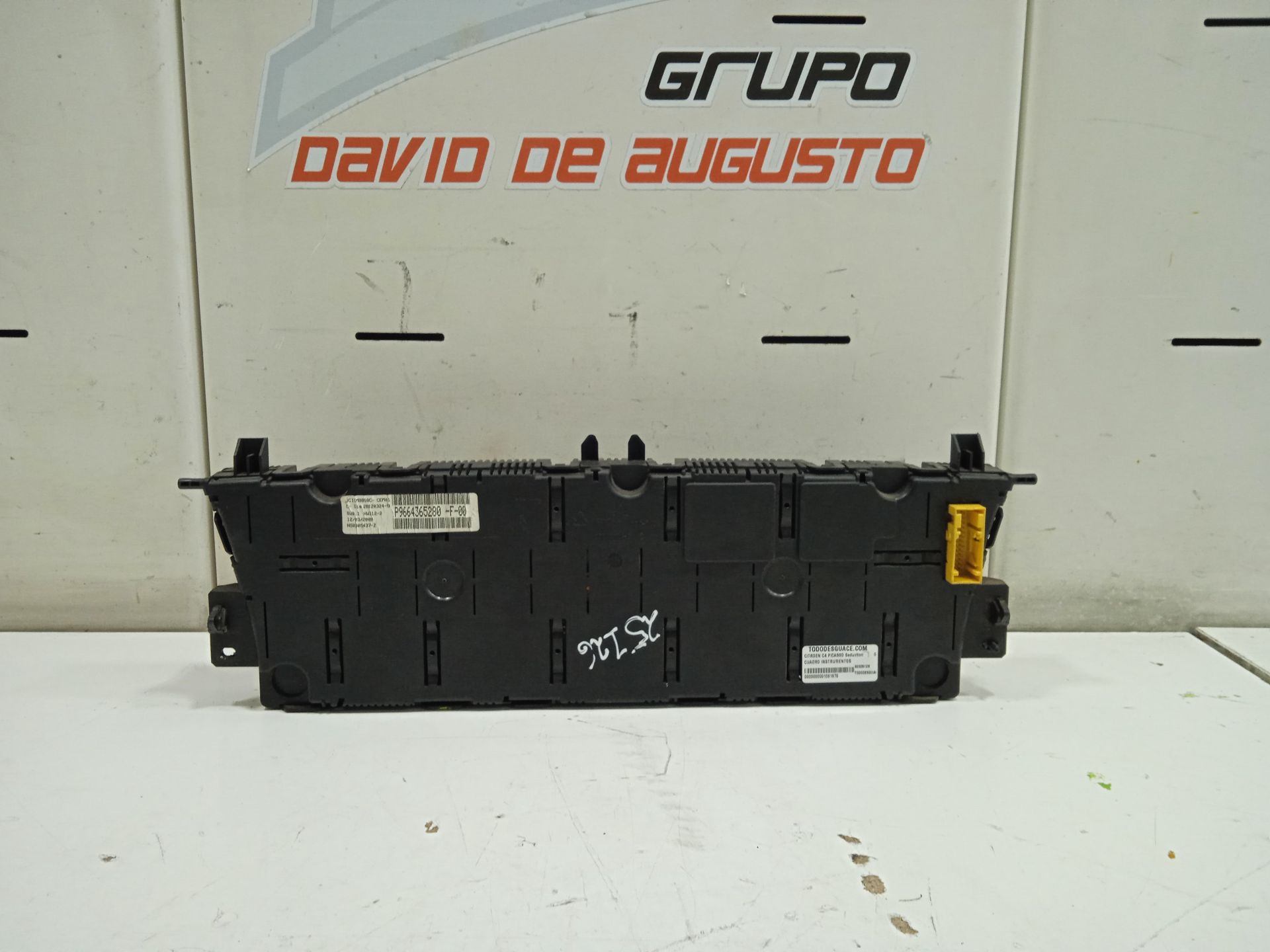 Cuadro instrumentos citroen c4 picasso seduction