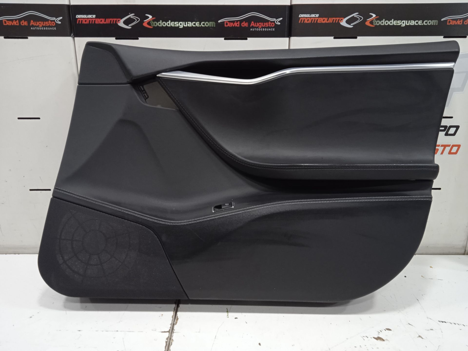 No identificado tesla model s basis