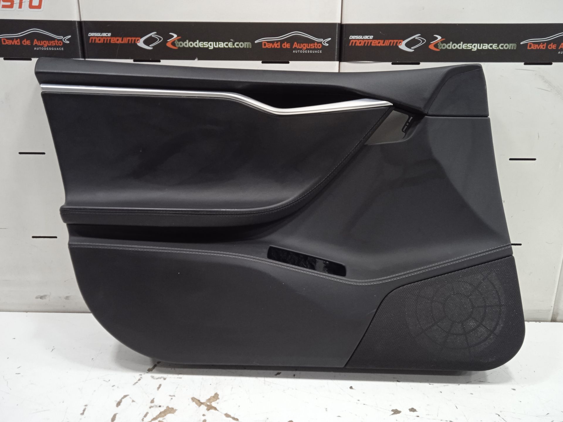 No identificado tesla model s basis