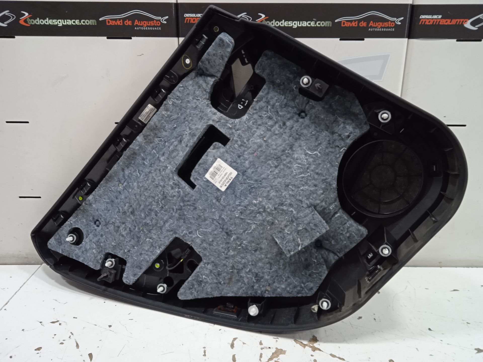 No identificado tesla model s basis