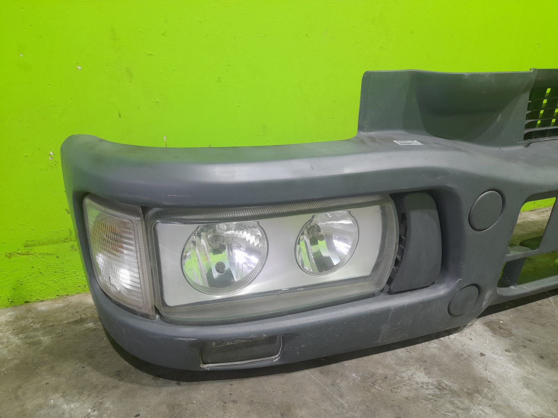 Paragolpes delantero iveco eurocargo (03.2008) 