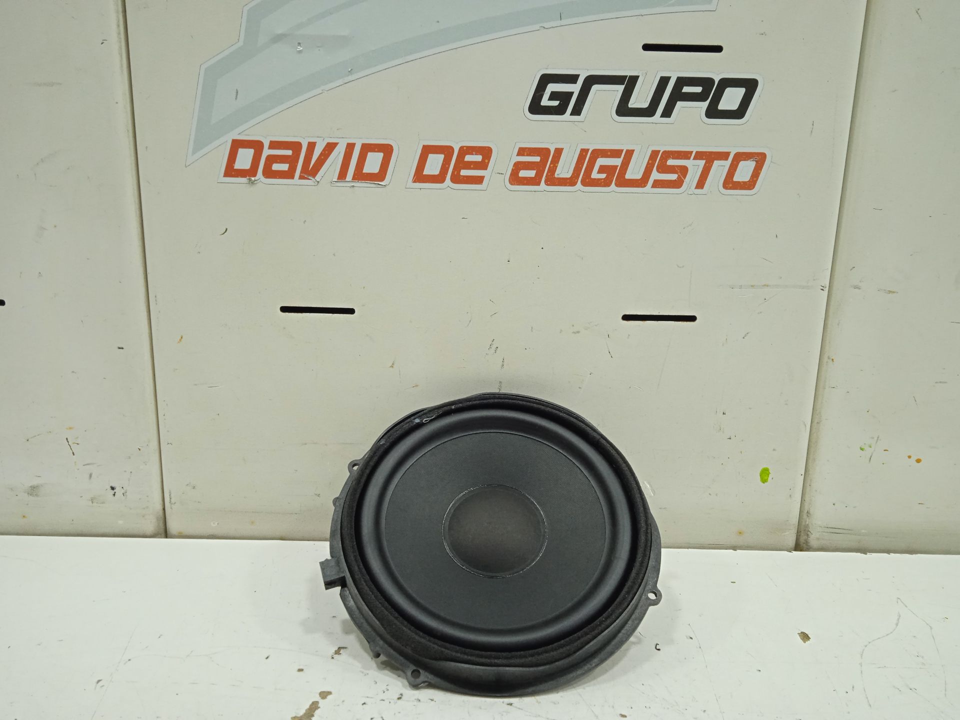 No identificado tesla model s basis