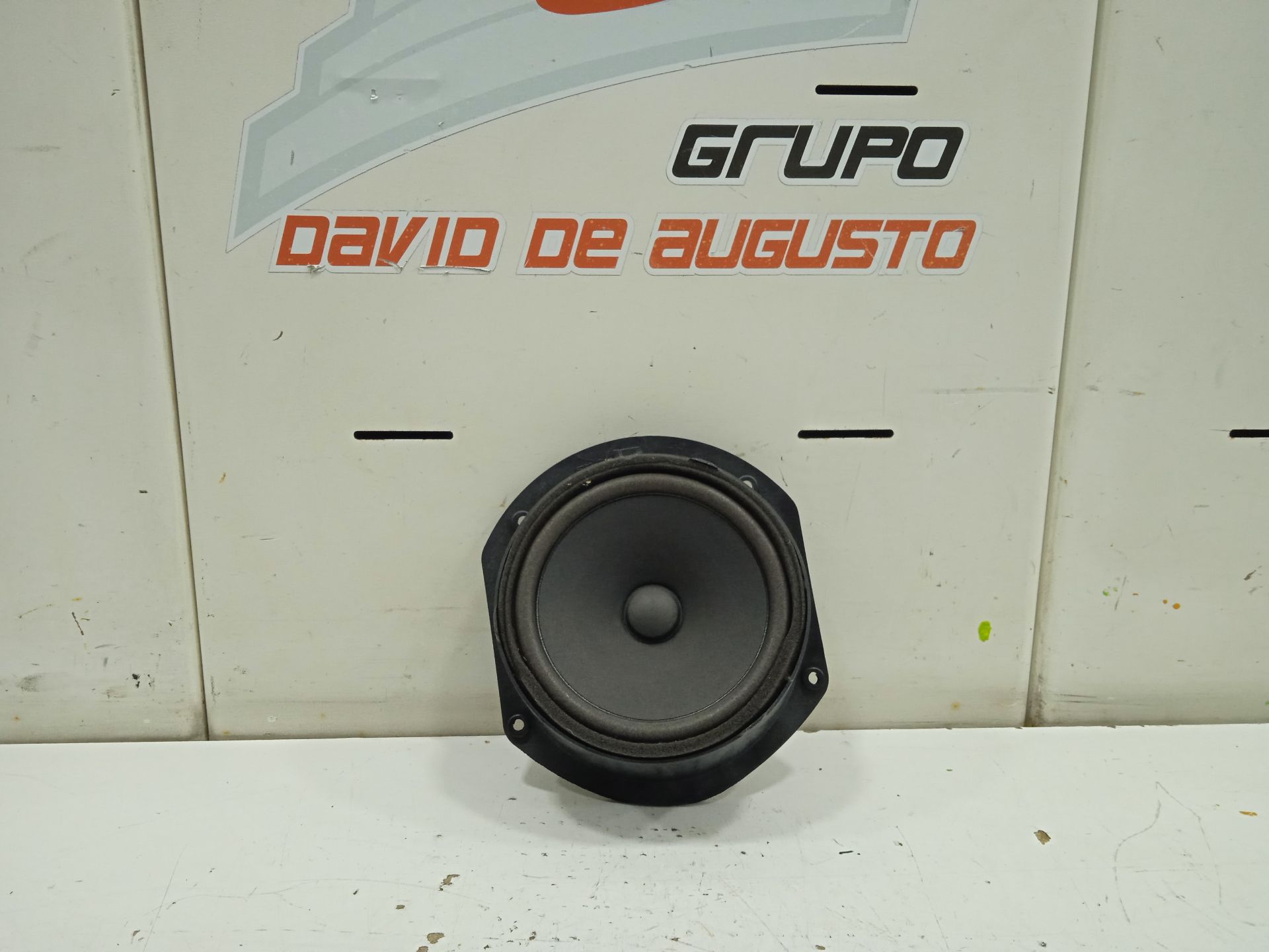No identificado tesla model s basis