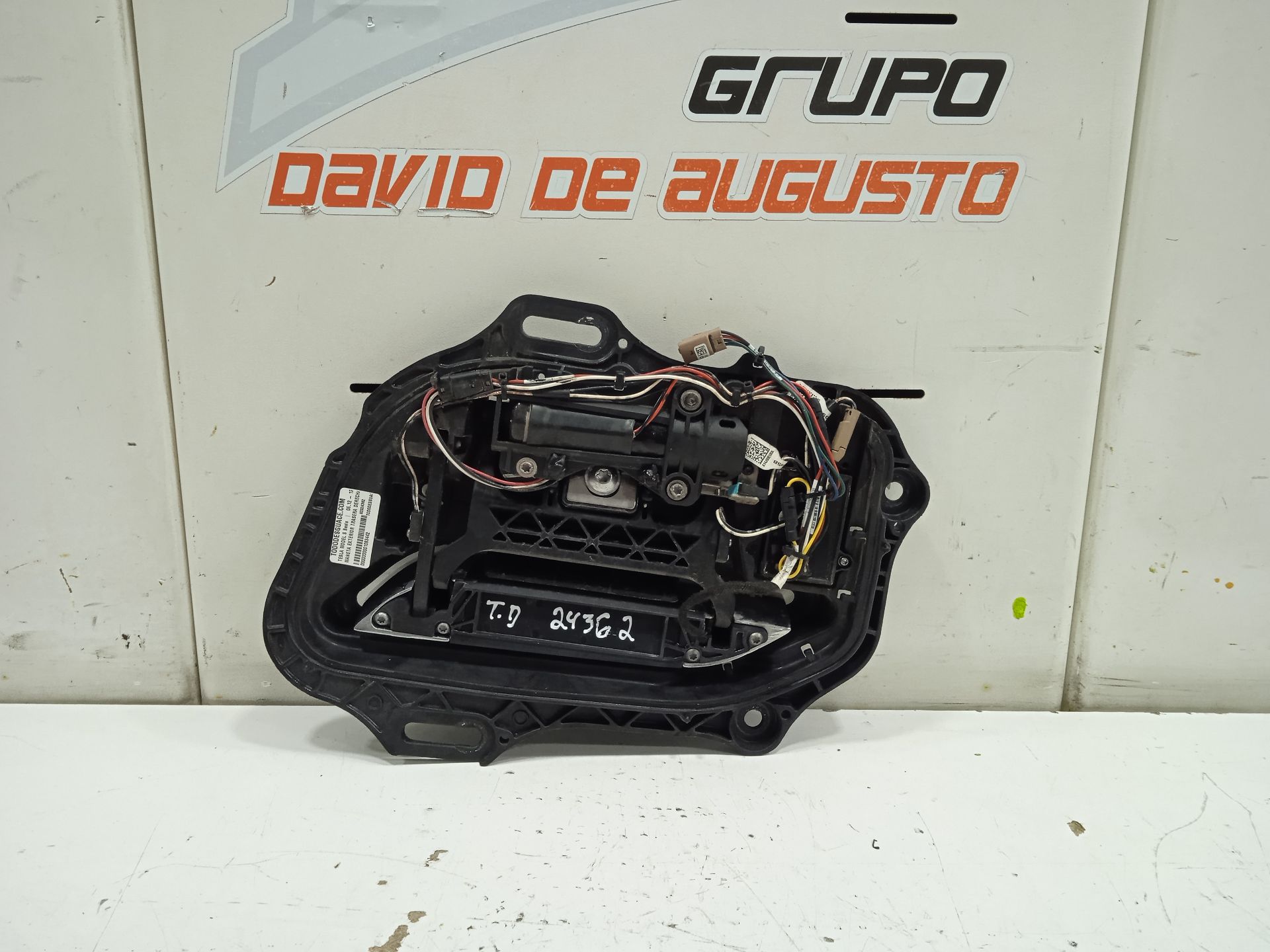 Maneta exterior trasera derecha tesla model s basis