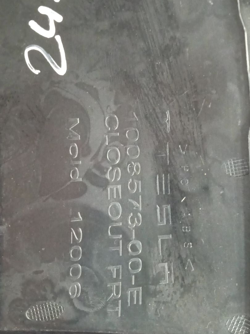 No identificado tesla model s basis