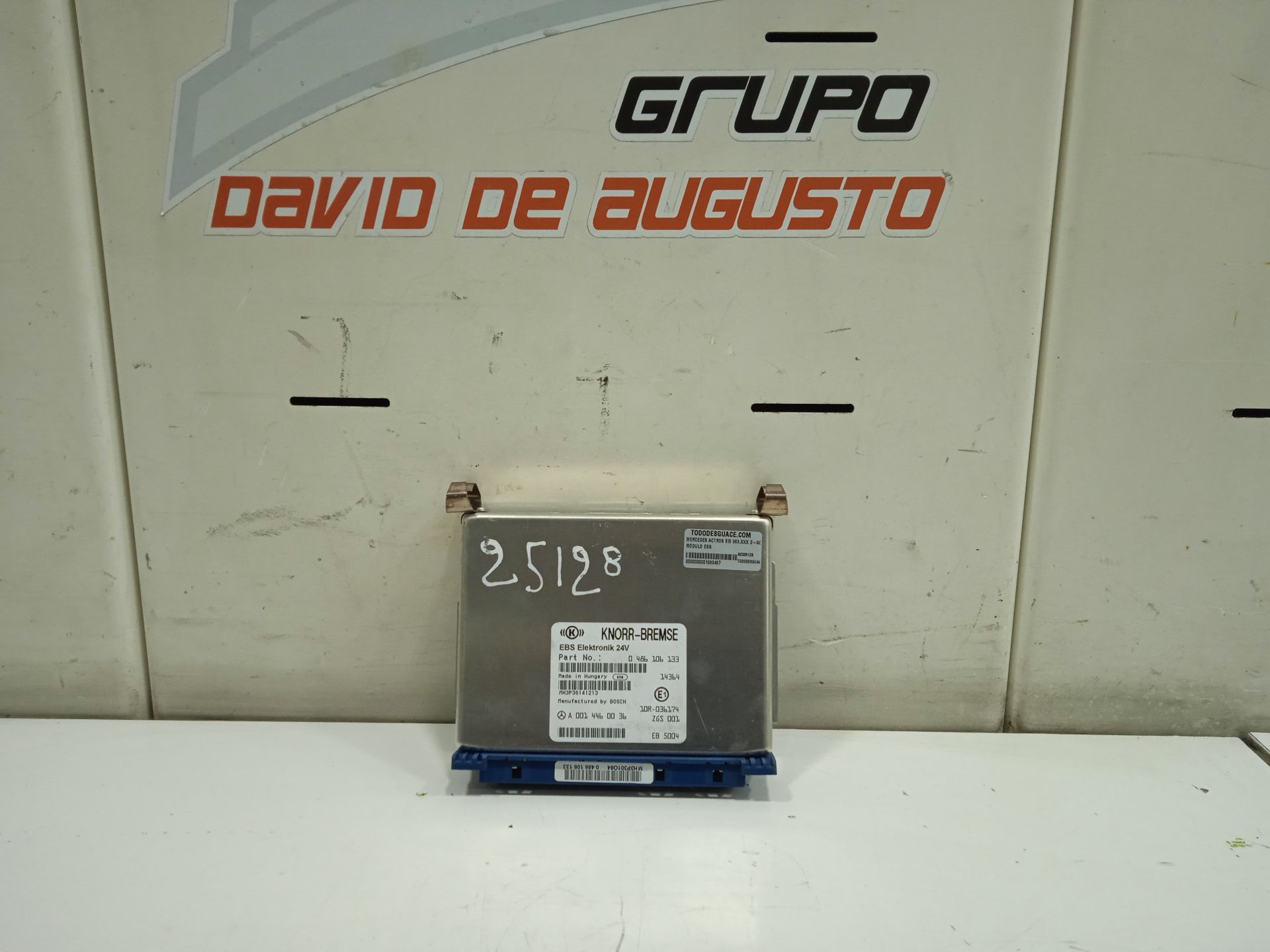 No identificado mercedes-benz actros 4 2-ejes bm 963 (2011) 