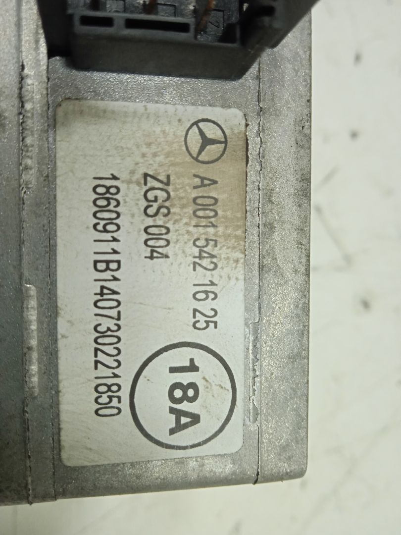 No identificado mercedes-benz actros 4 2-ejes bm 963 (2011) 