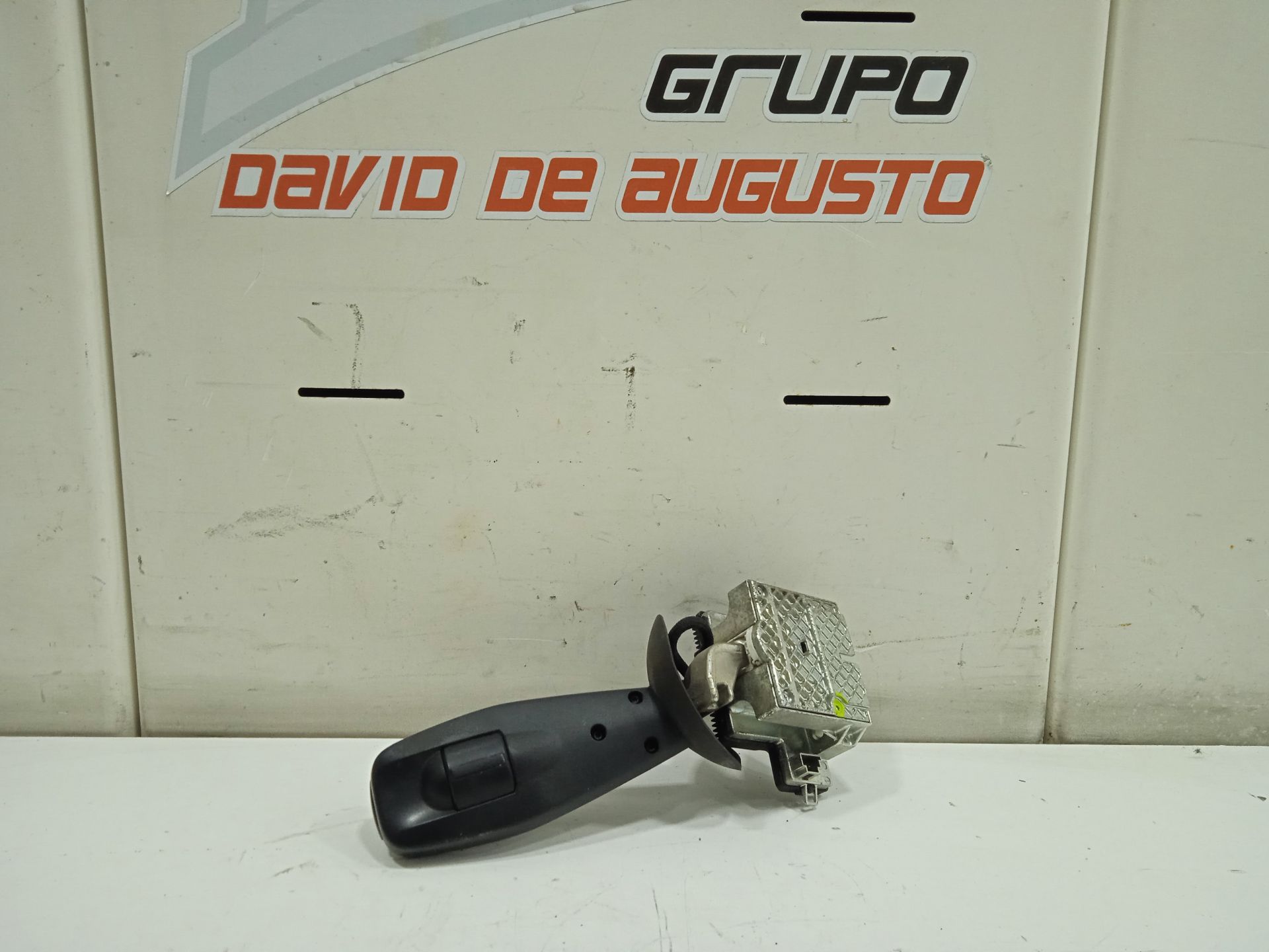 No identificado mercedes-benz actros 4 2-ejes bm 963 (2011) 