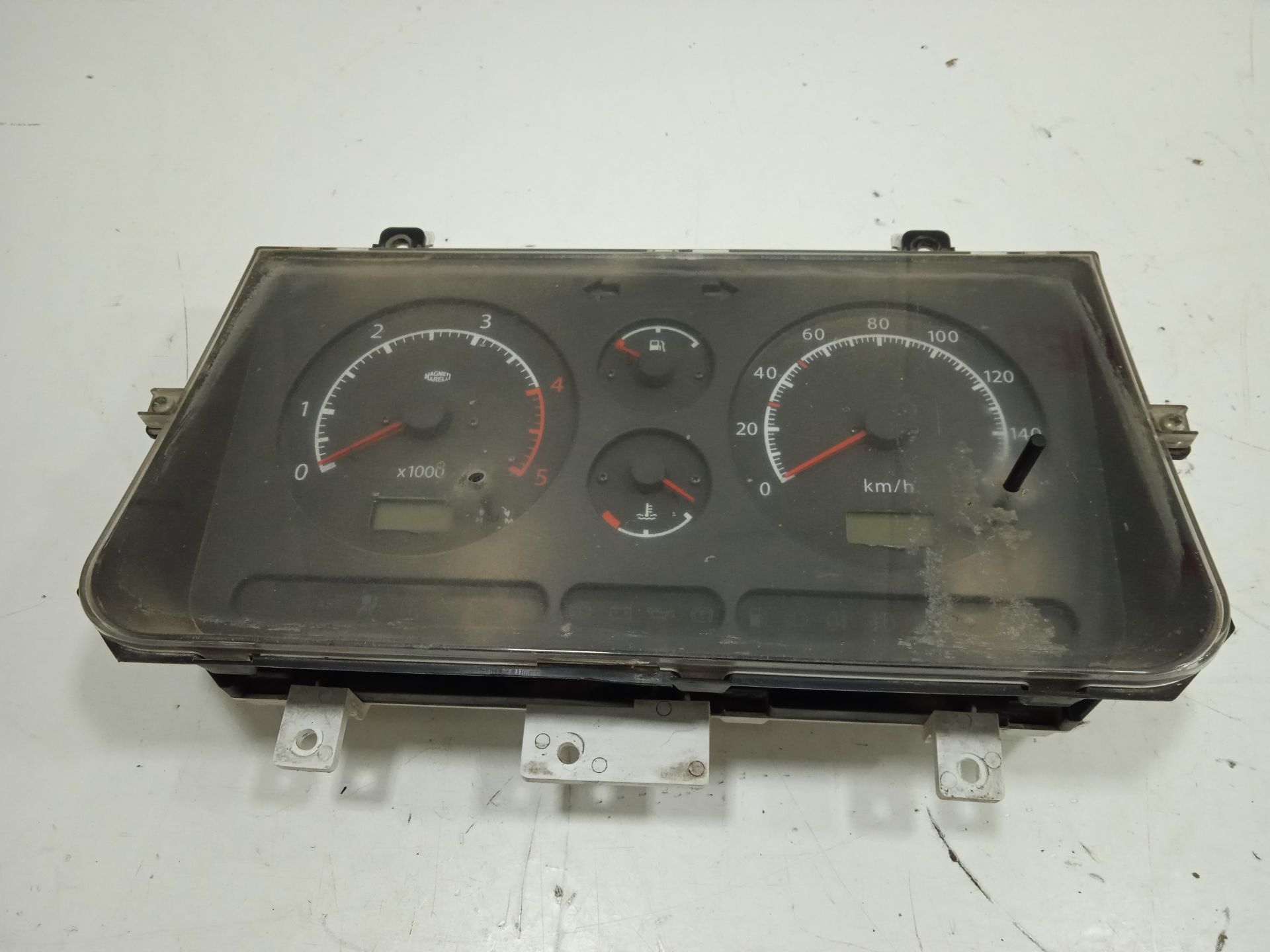 Cuadro instrumentos nissan cabstar cabina doble cabina doble