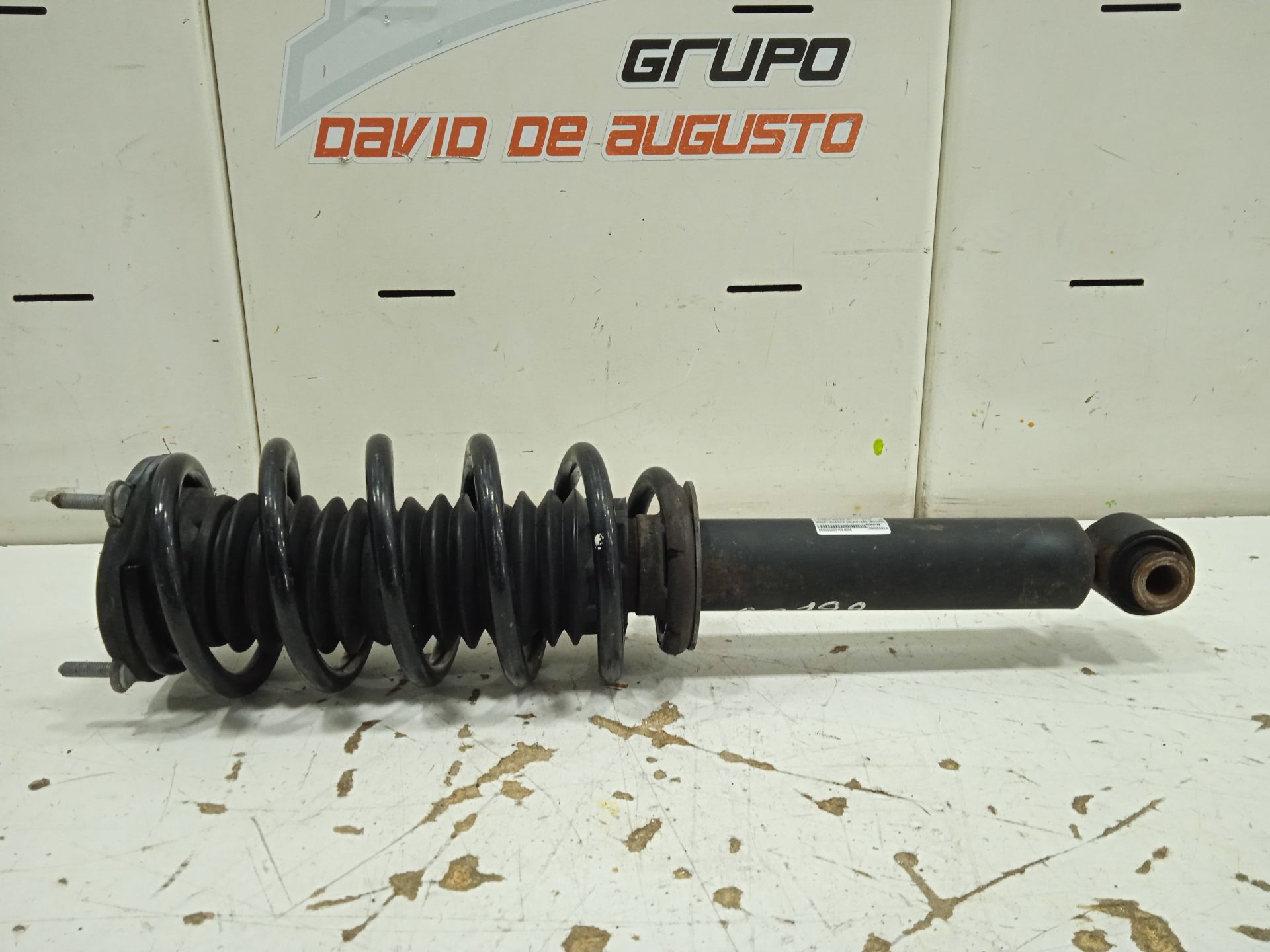 Amortiguador delantero izquierdo peugeot 508 sw gt