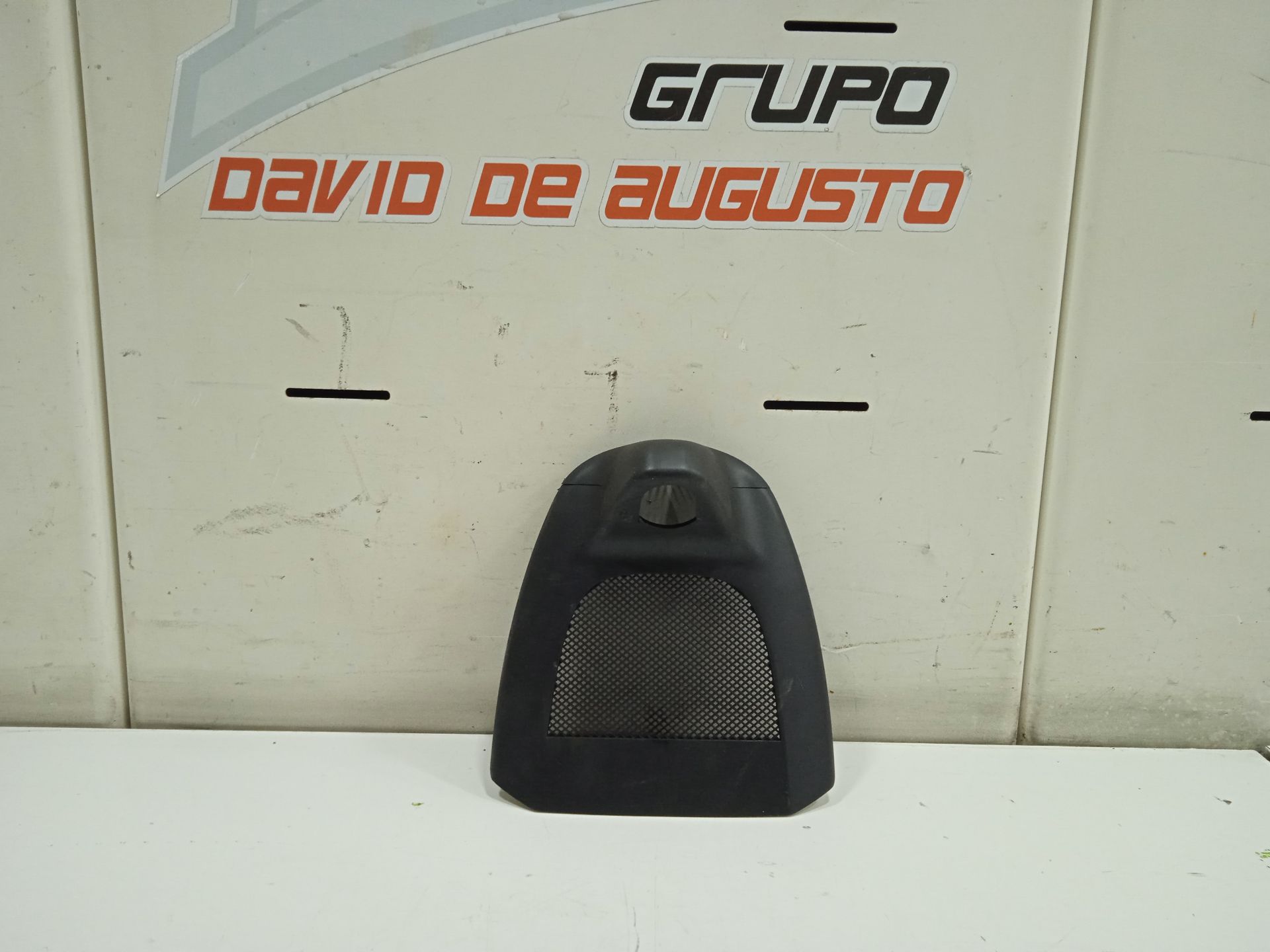 No identificado tesla model s basis