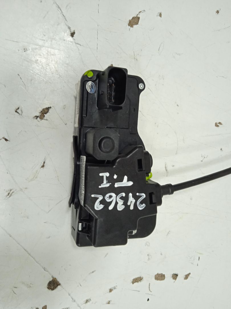 Cerradura puerta trasera izquierda tesla model s basis
