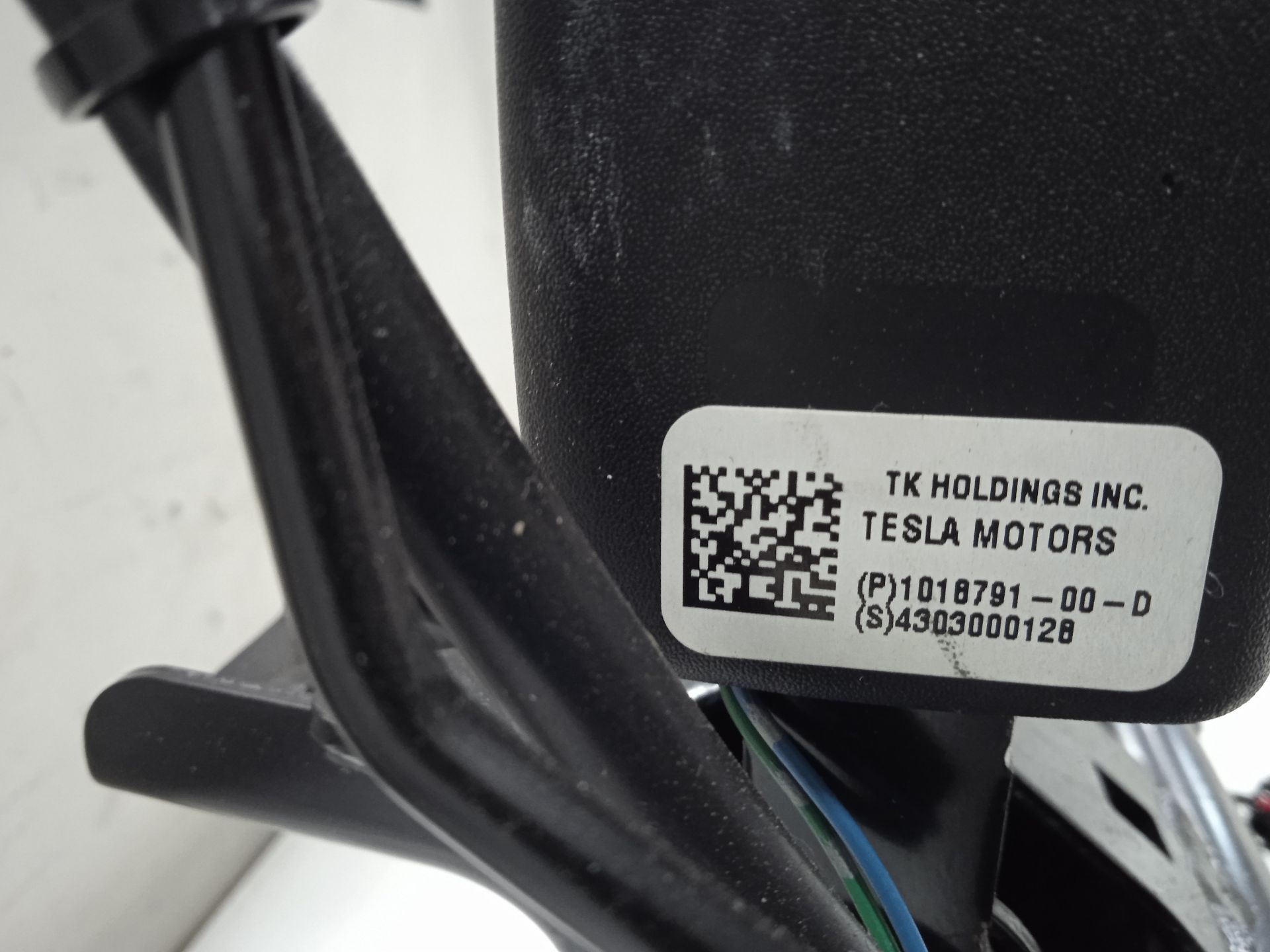 No identificado tesla model s basis