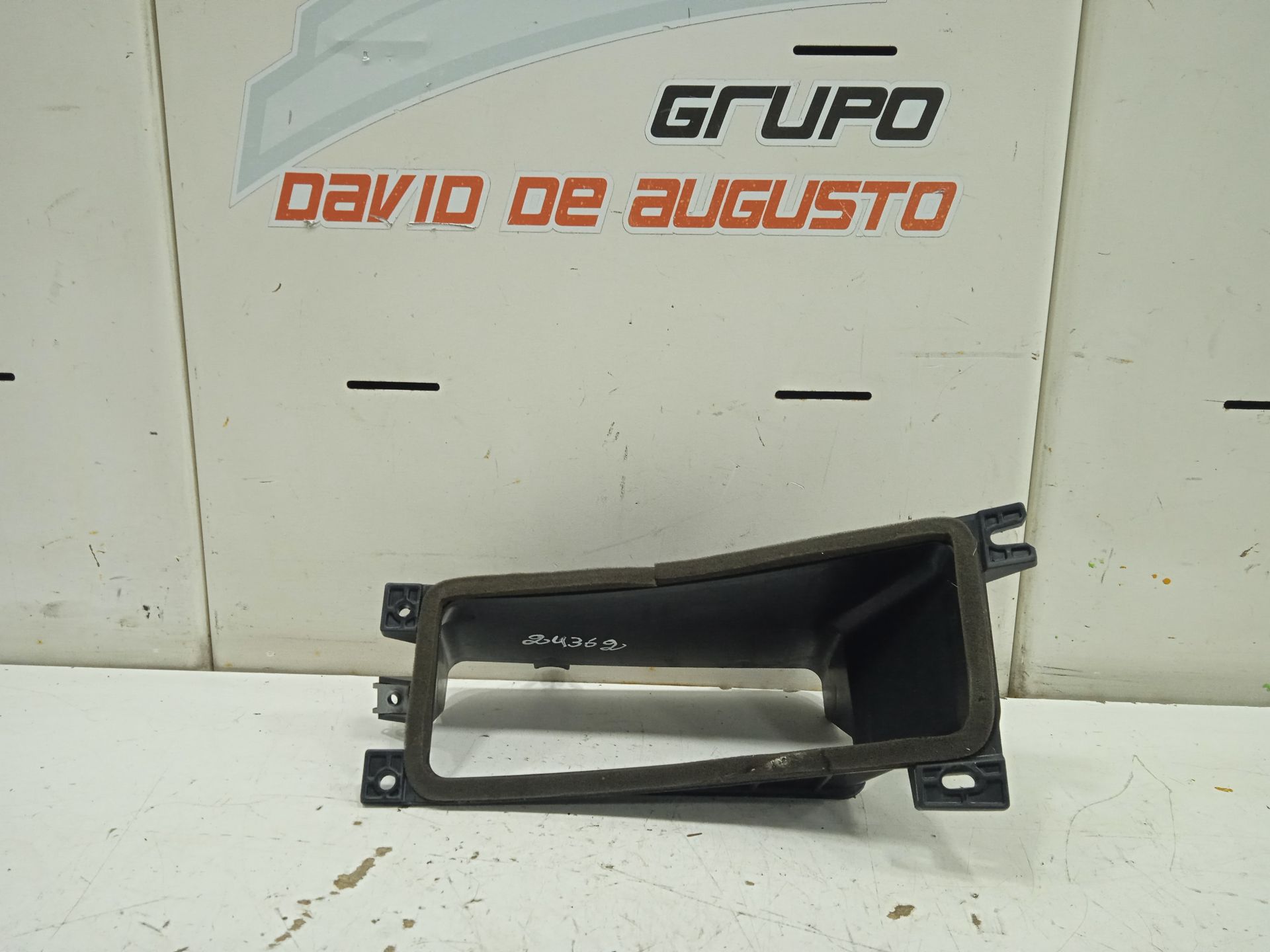 No identificado tesla model s basis