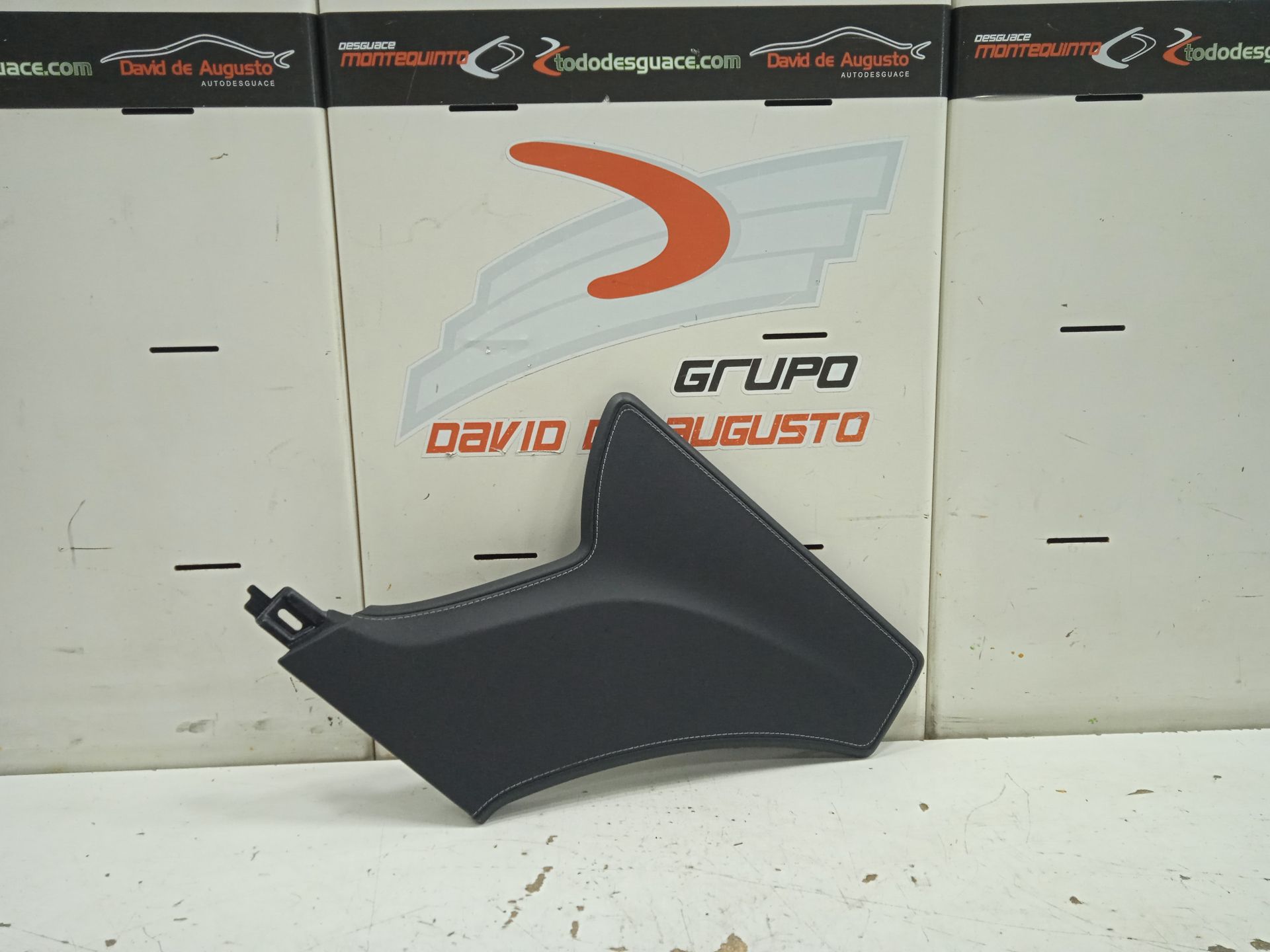 No identificado tesla model s basis